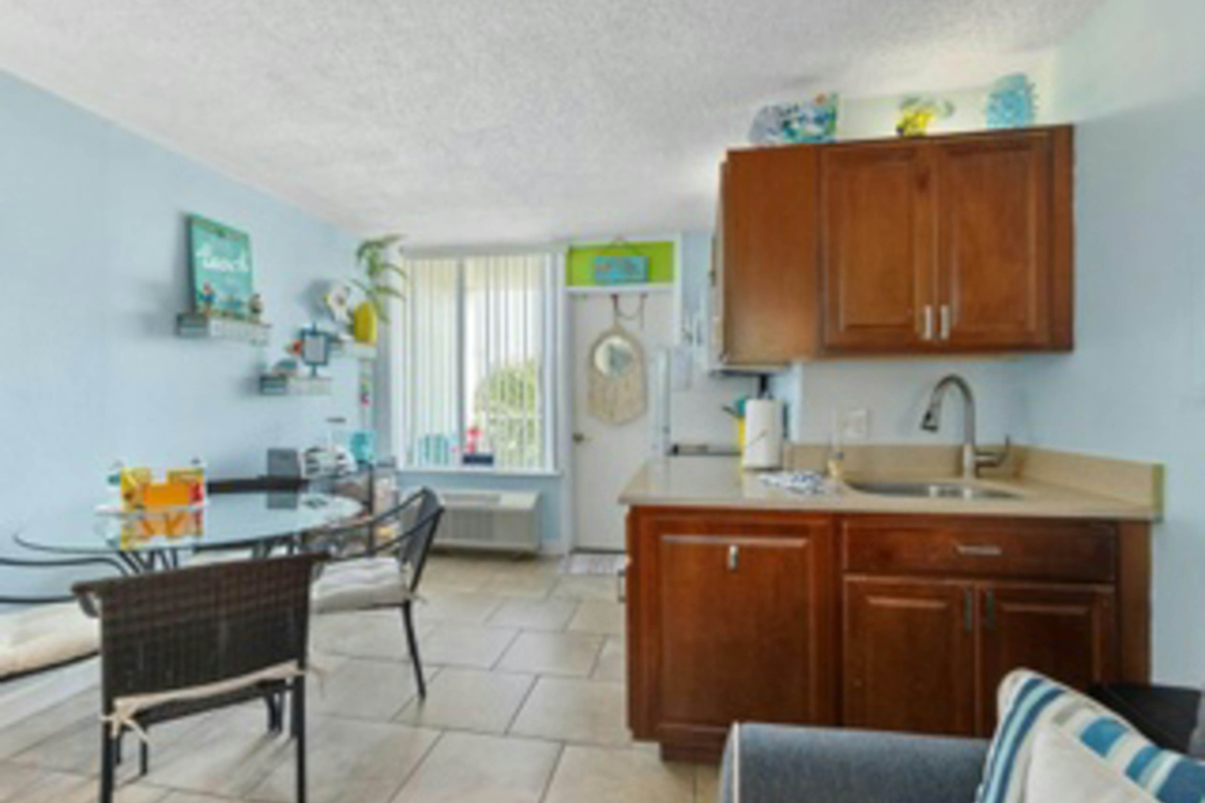 Ocean Jewels Club 304