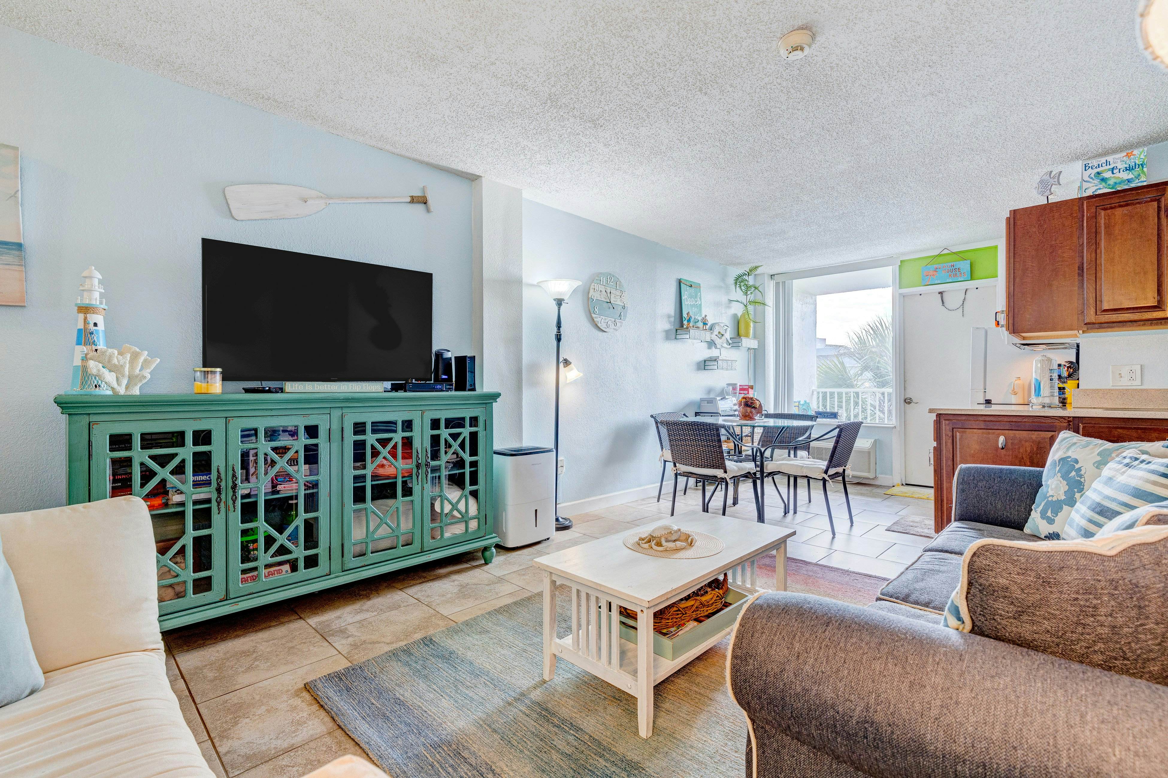 Ocean Jewels Club 304