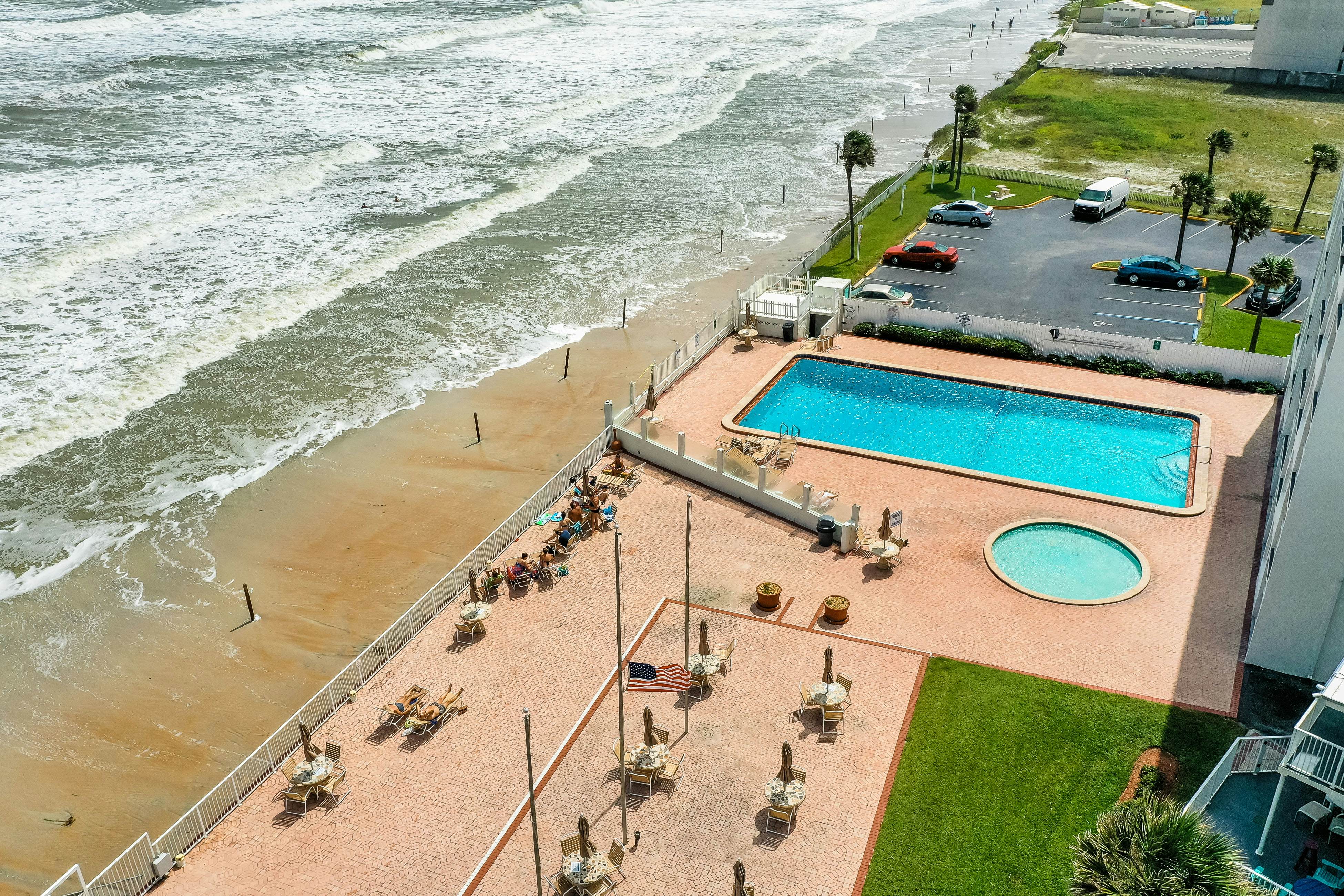 Ocean Jewels Club 304