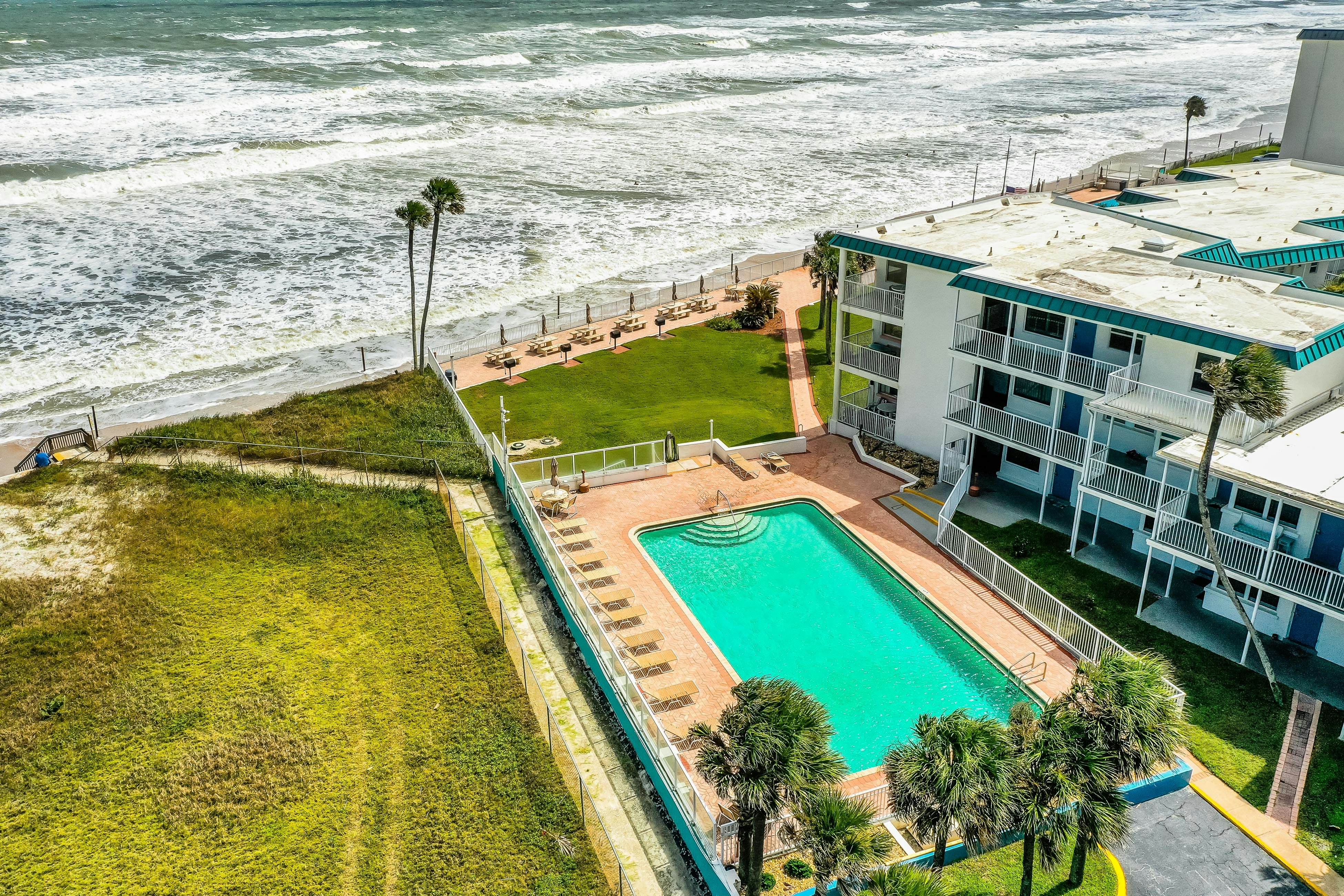 Ocean Jewels Club 304