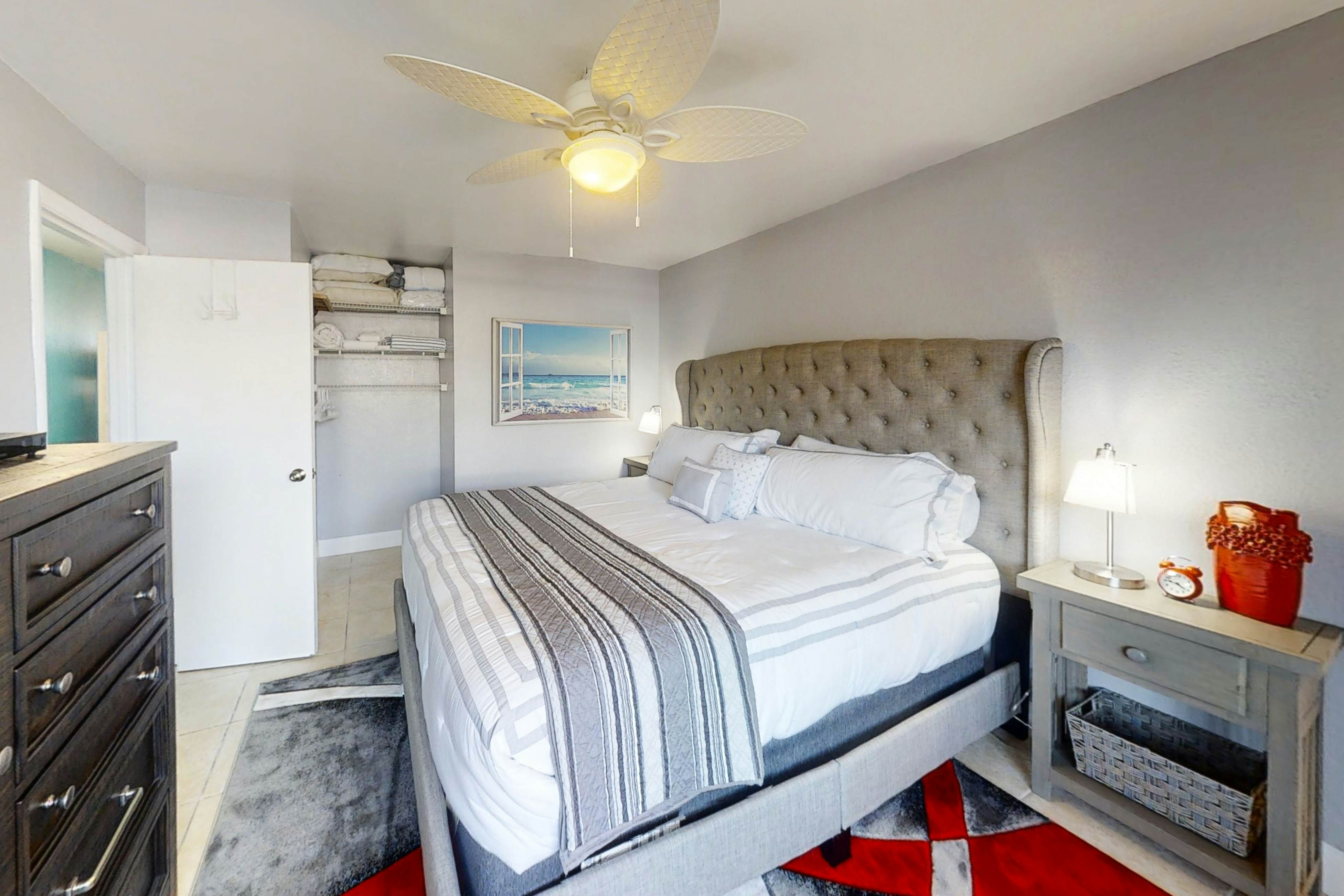 Ocean Jewels Club 104 - Beach Jewel