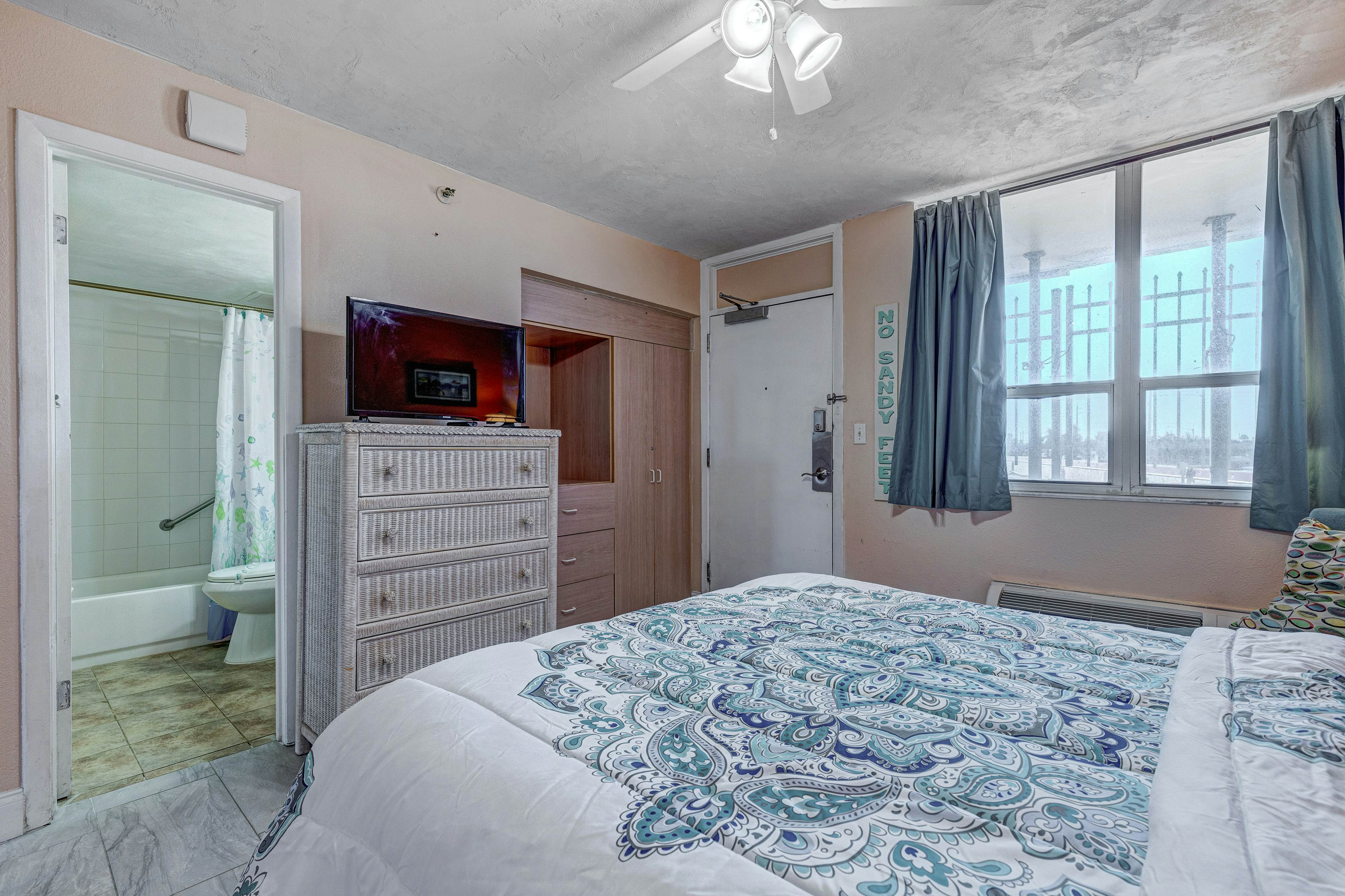 Harbour Beach Resort  219