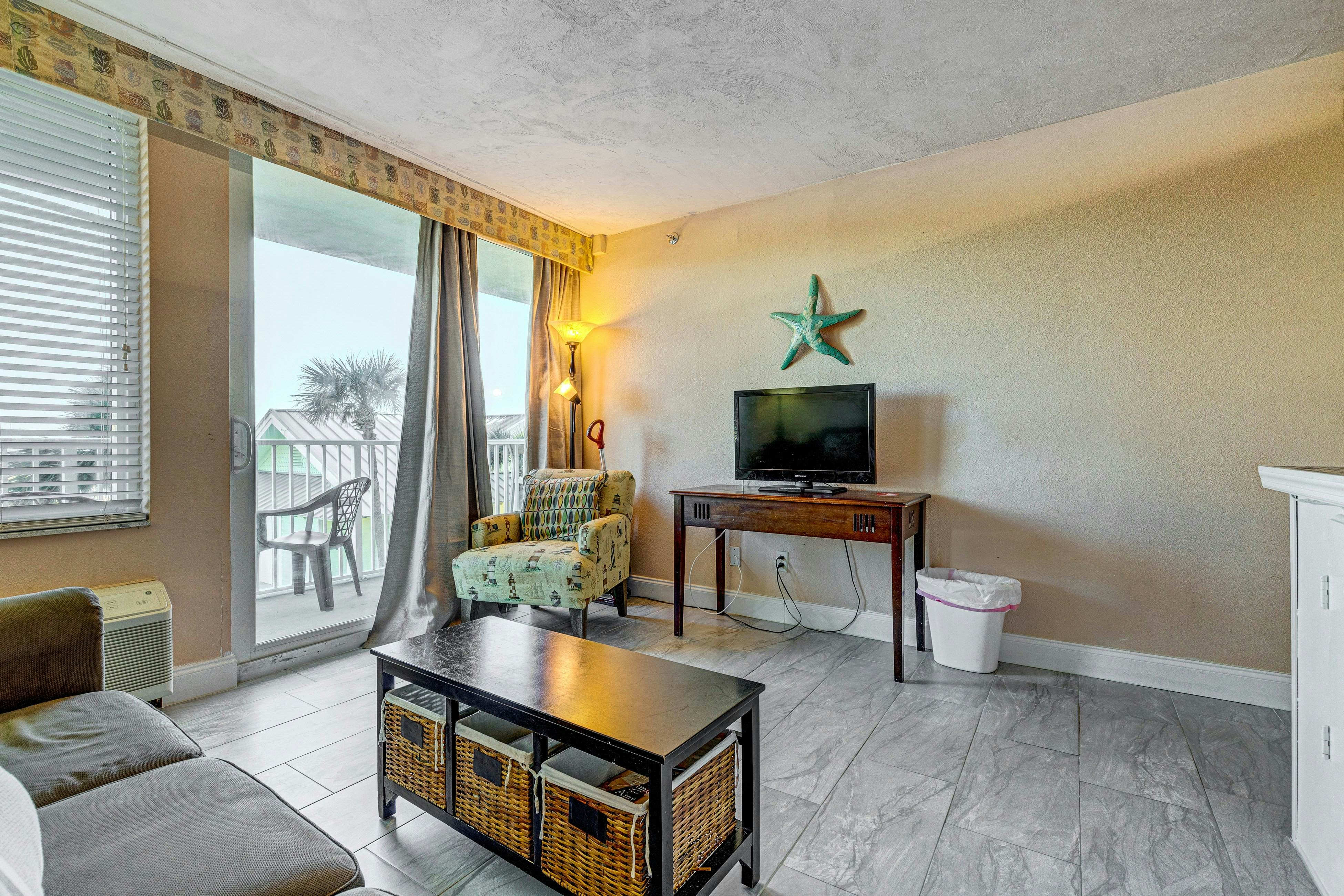 Harbour Beach Resort  219