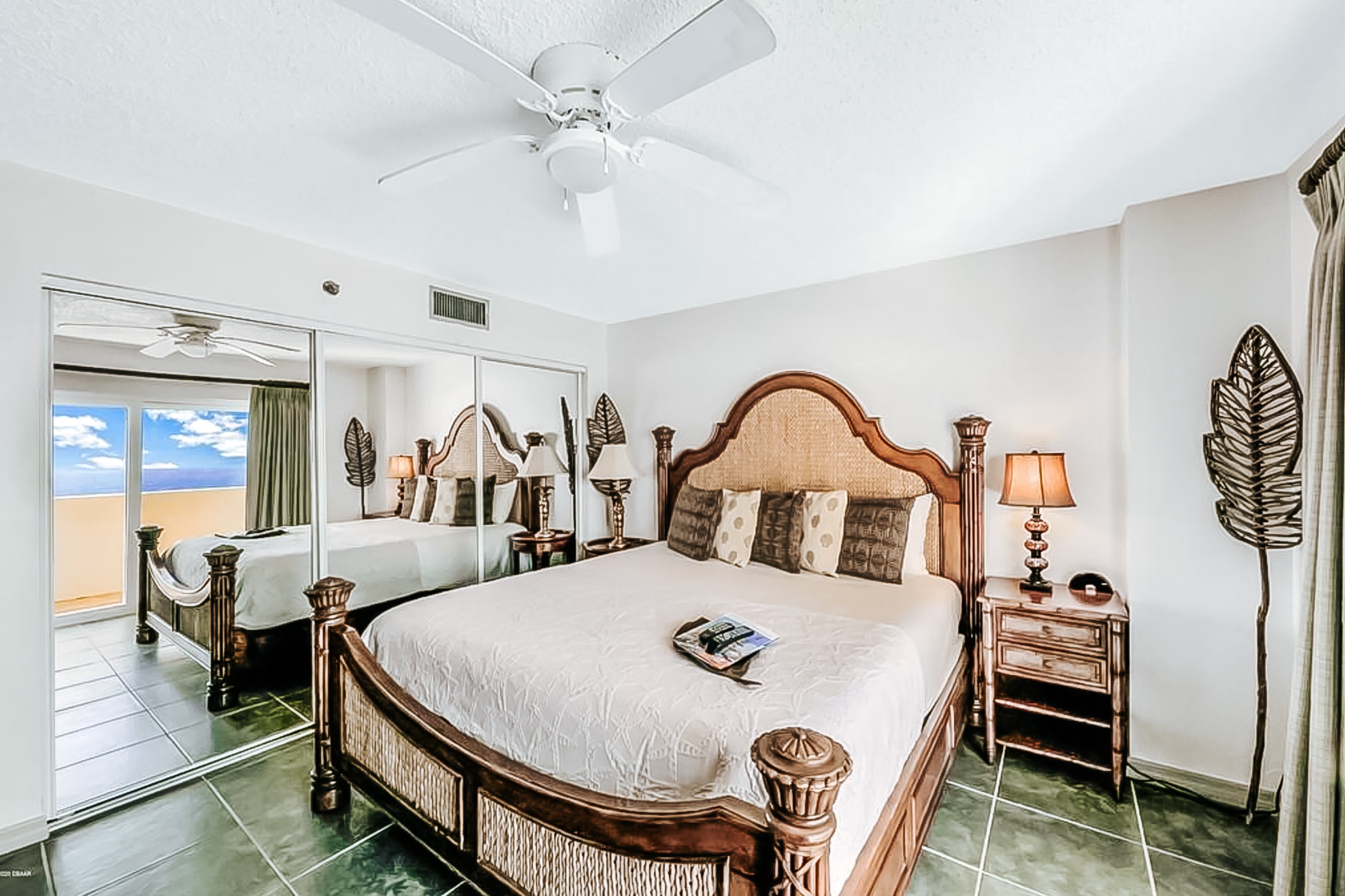 Oceanfront Condo w/ Balcony, Pool, & Beach Access – Modern Comforts