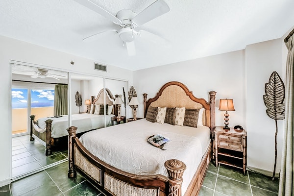 Oceanfront Condo w/ Balcony, Pool, & Beach Access – Modern Comforts