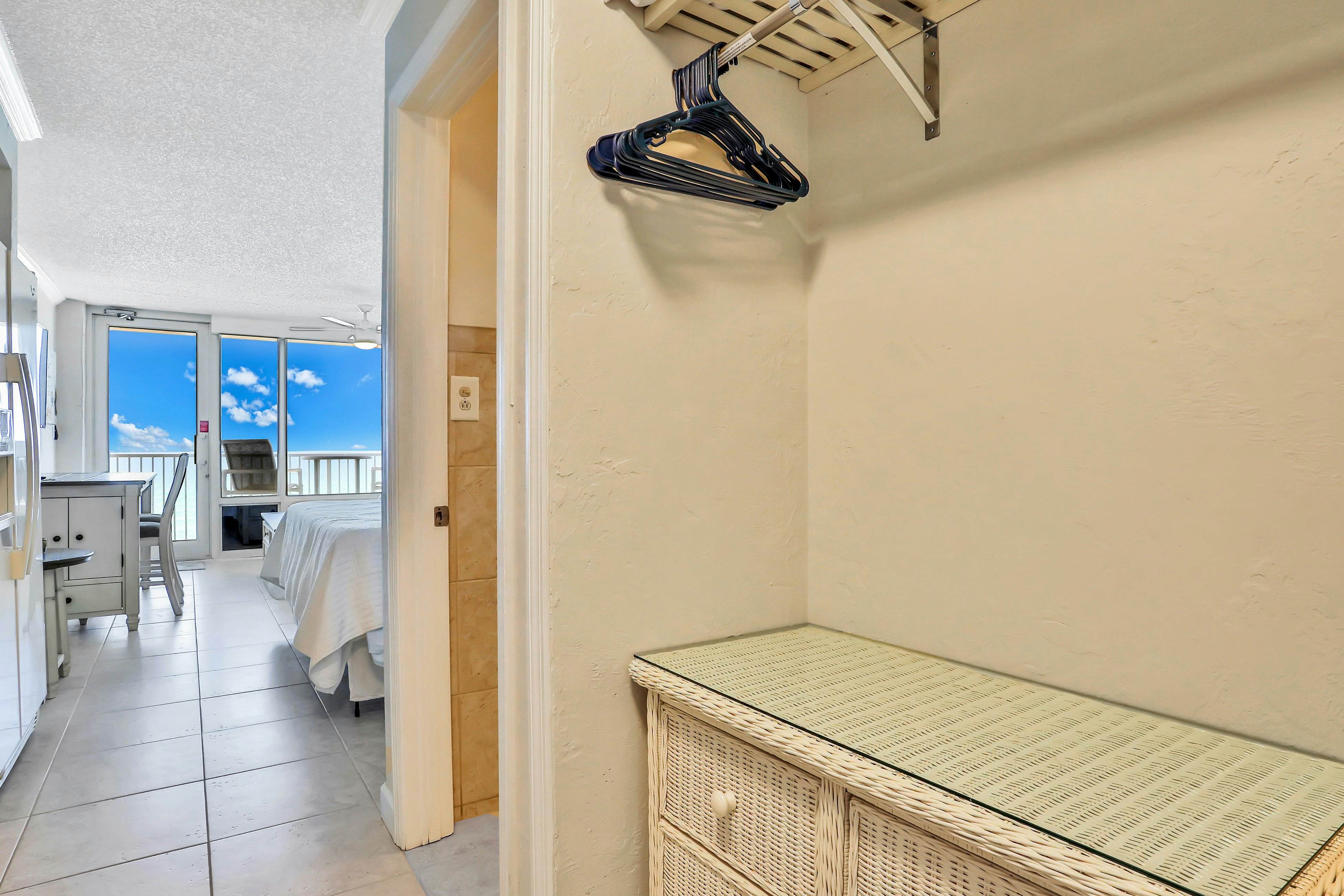 Pirates Cove 619 - Oceanfront Serenity