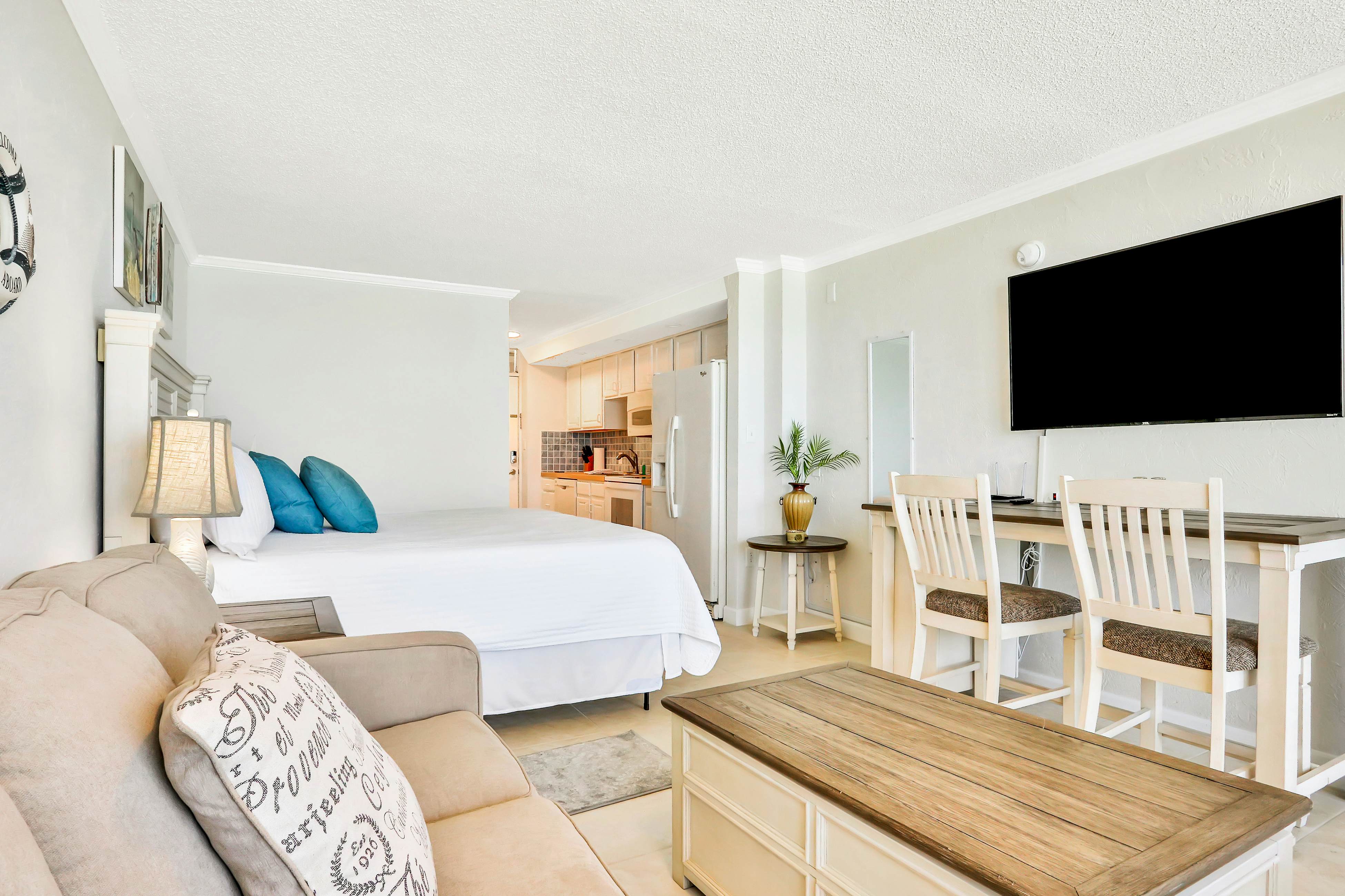 Pirates Cove 619 - Oceanfront Serenity