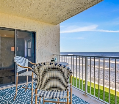 Castle Reef 302 - Sea La Vie