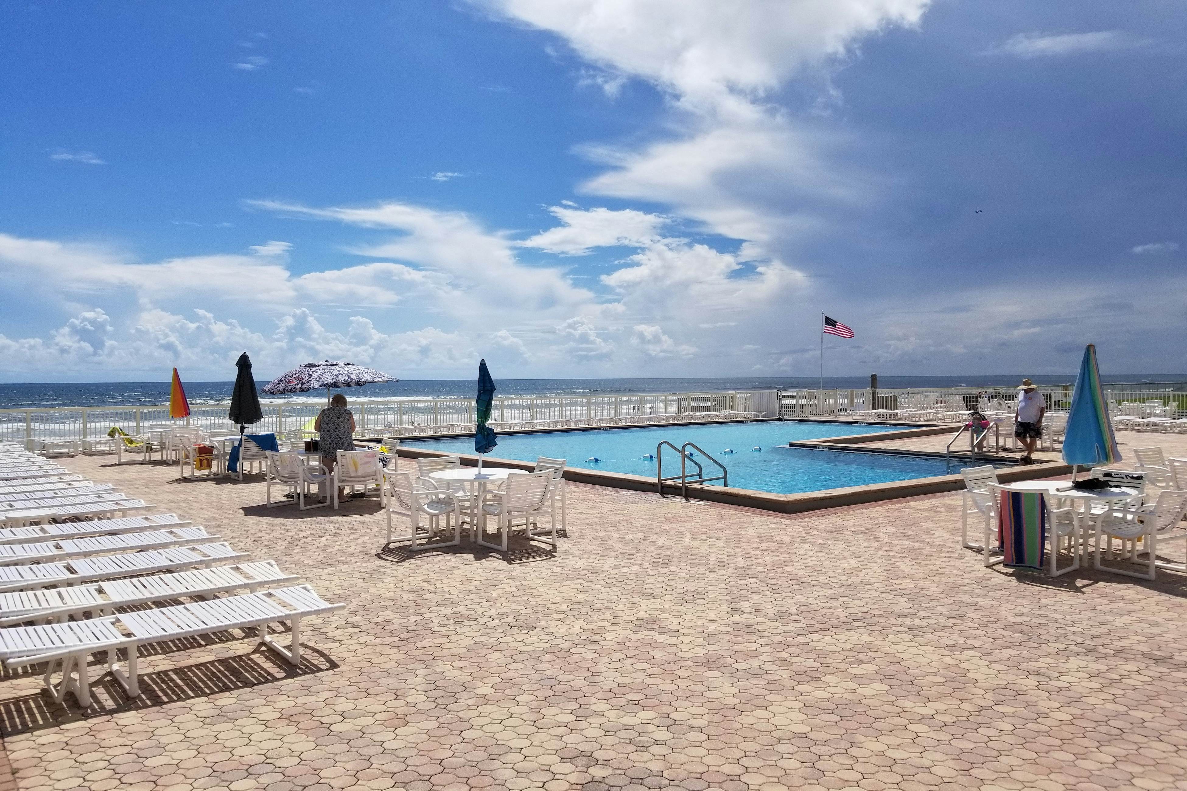 Castle Reef 302 - Sea La Vie