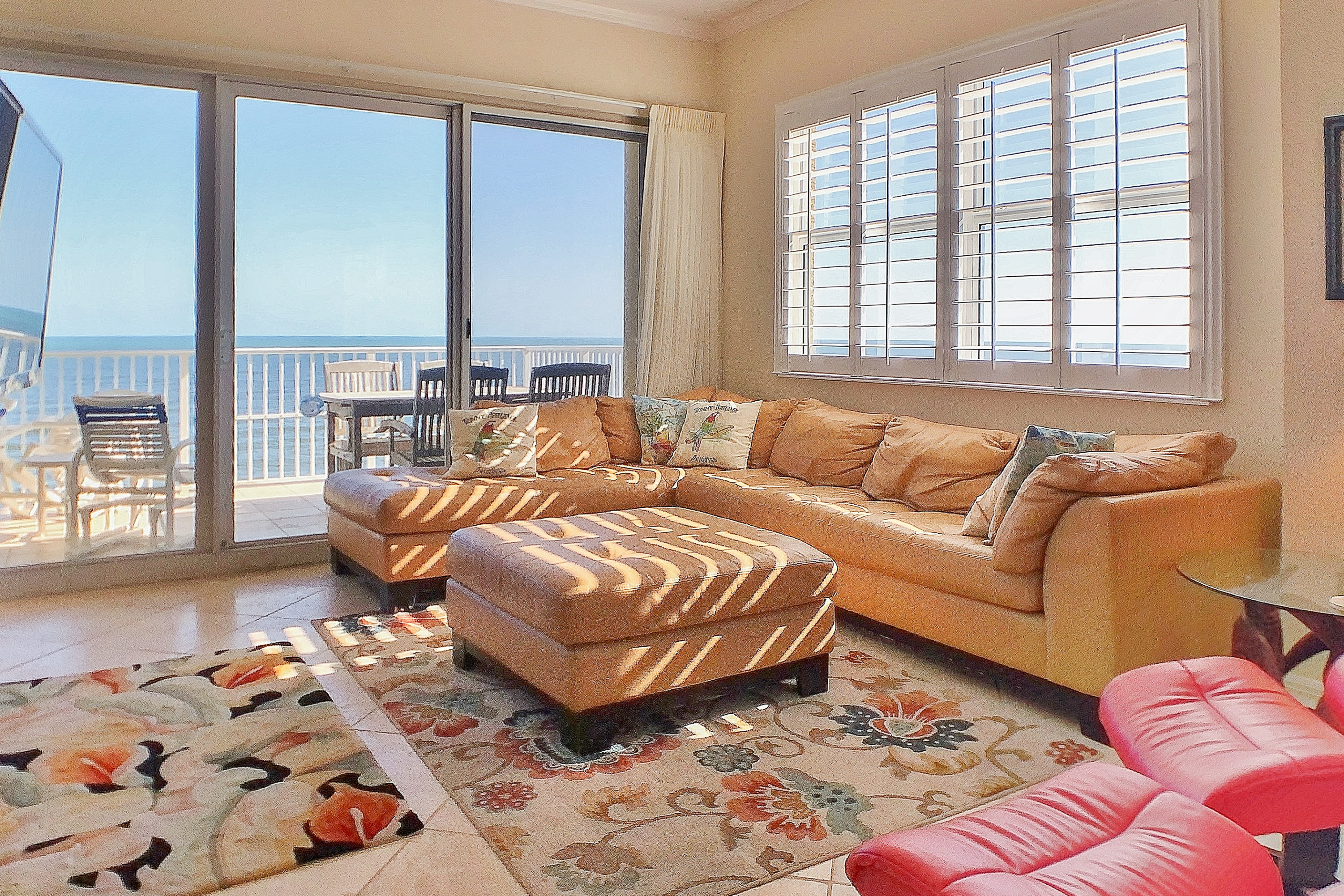 Oceanfront 8th-Floor Condo with Balcony, Pool & Views You'll Love