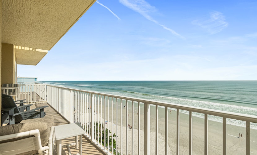 Oceanfront 8th-Floor Condo with Balcony, Pool & Views You'll Love