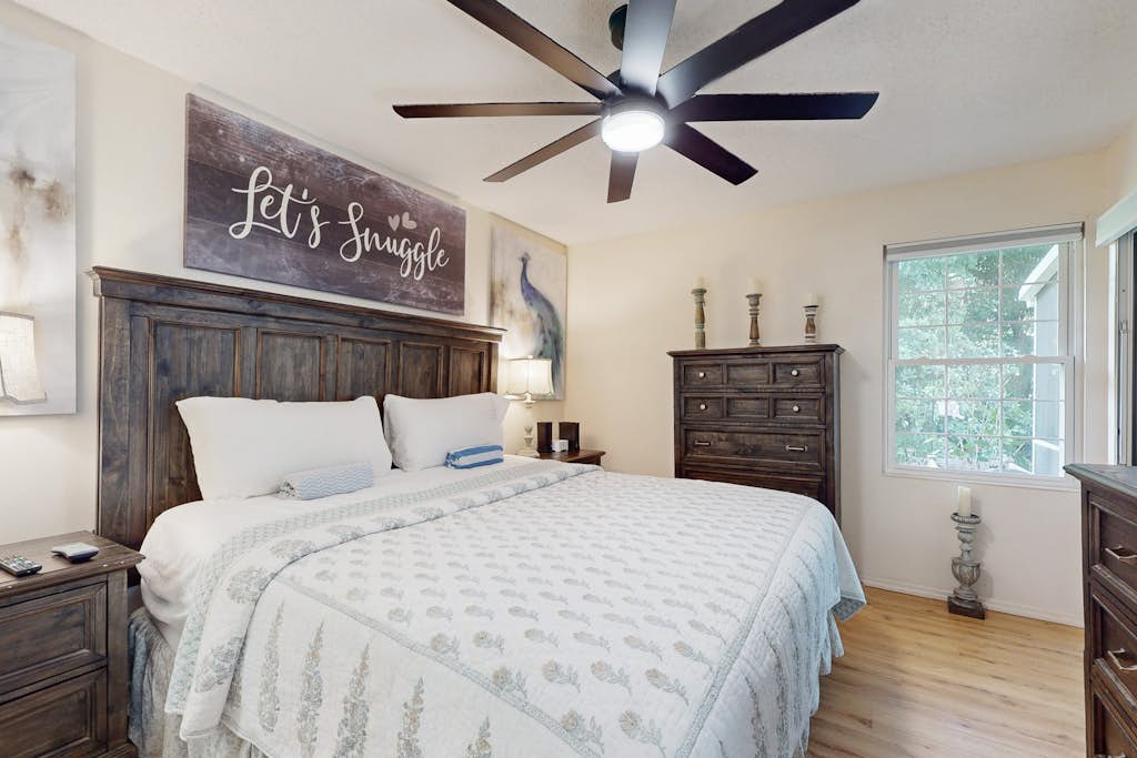 Modern Retreat with Pool, Tennis & Patio Comfort Near Daytona Beach