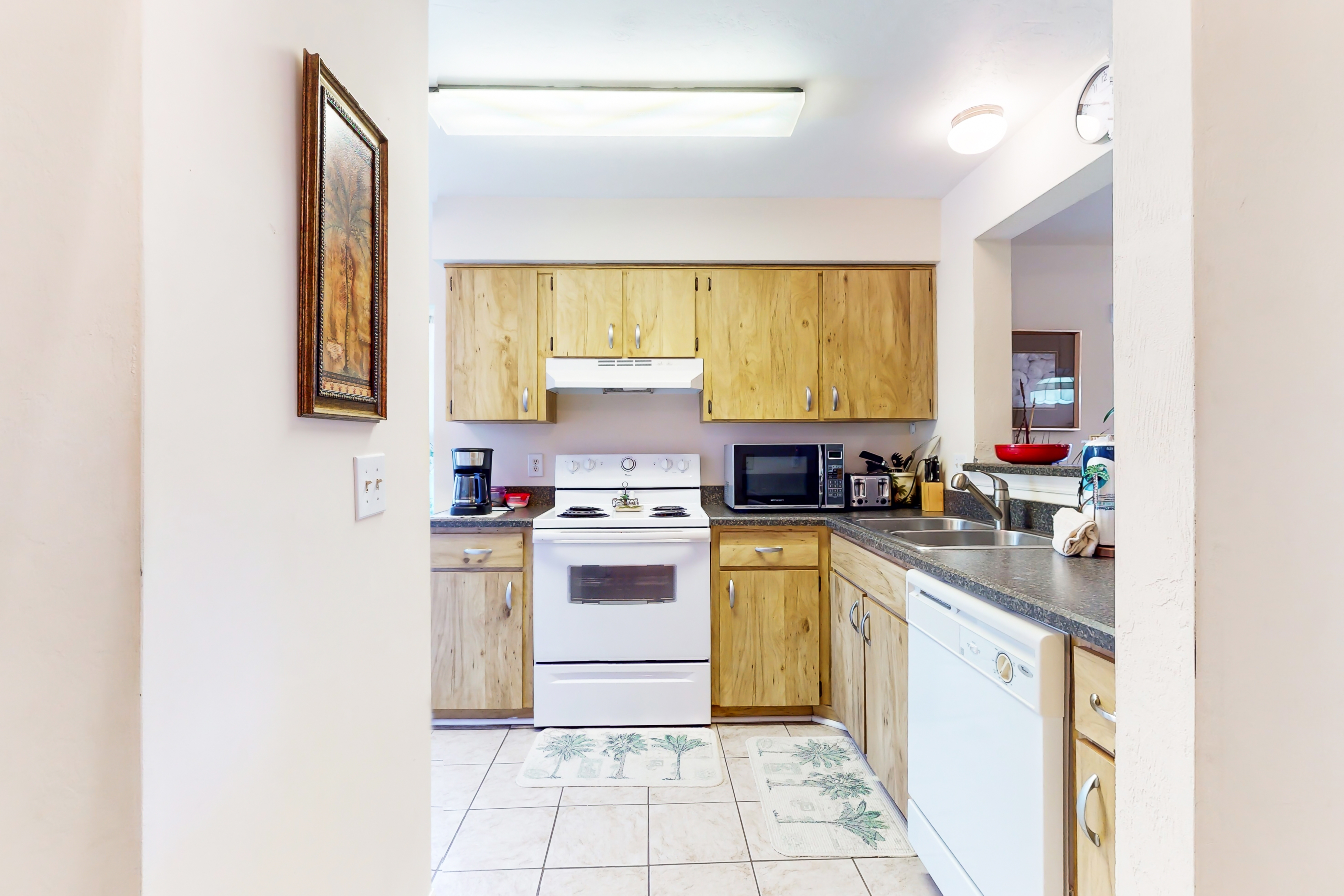 Quiet 2-Story Getaway w/ Pool, Loft & Grill Near Daytona