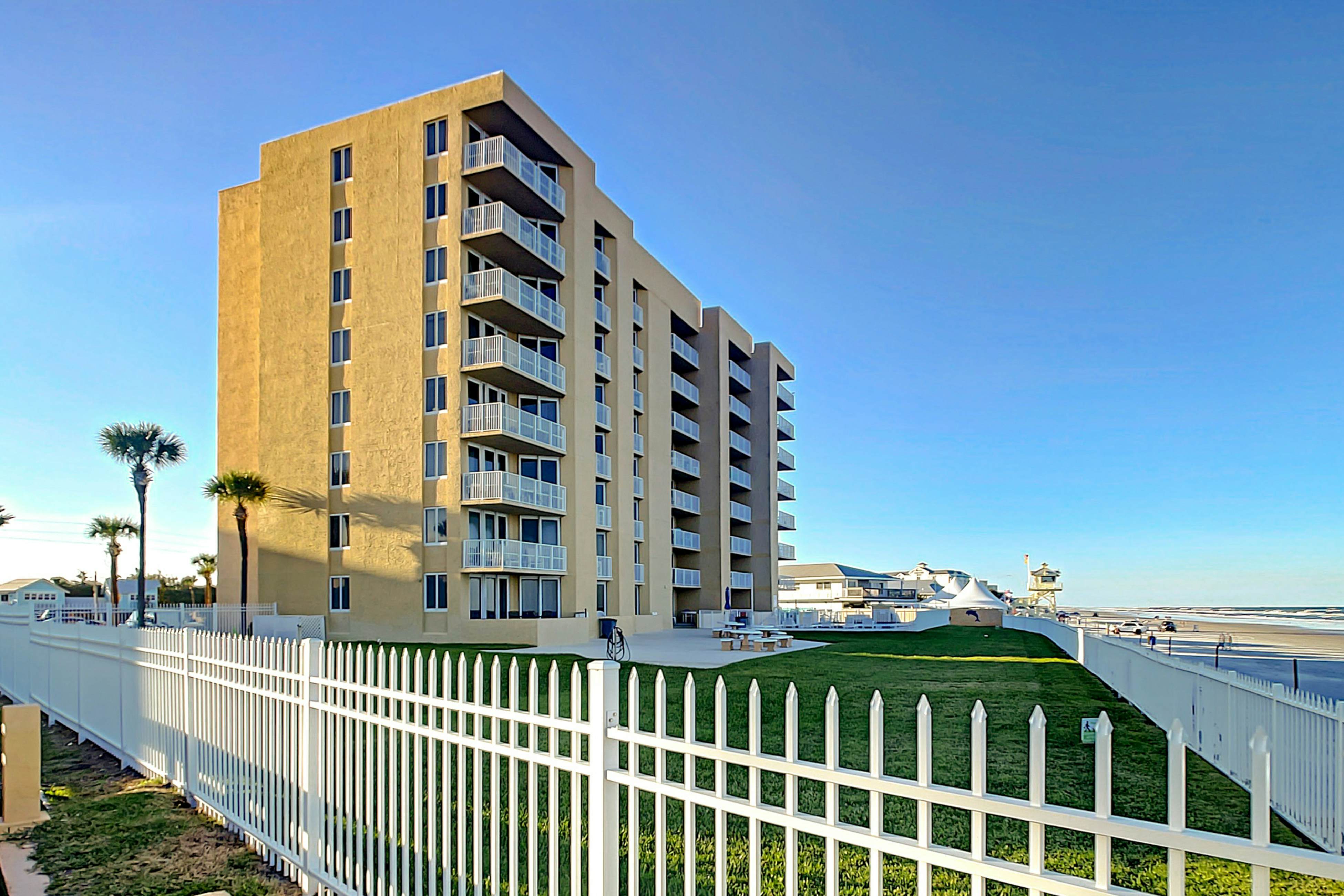 Oceania Beach Club 204