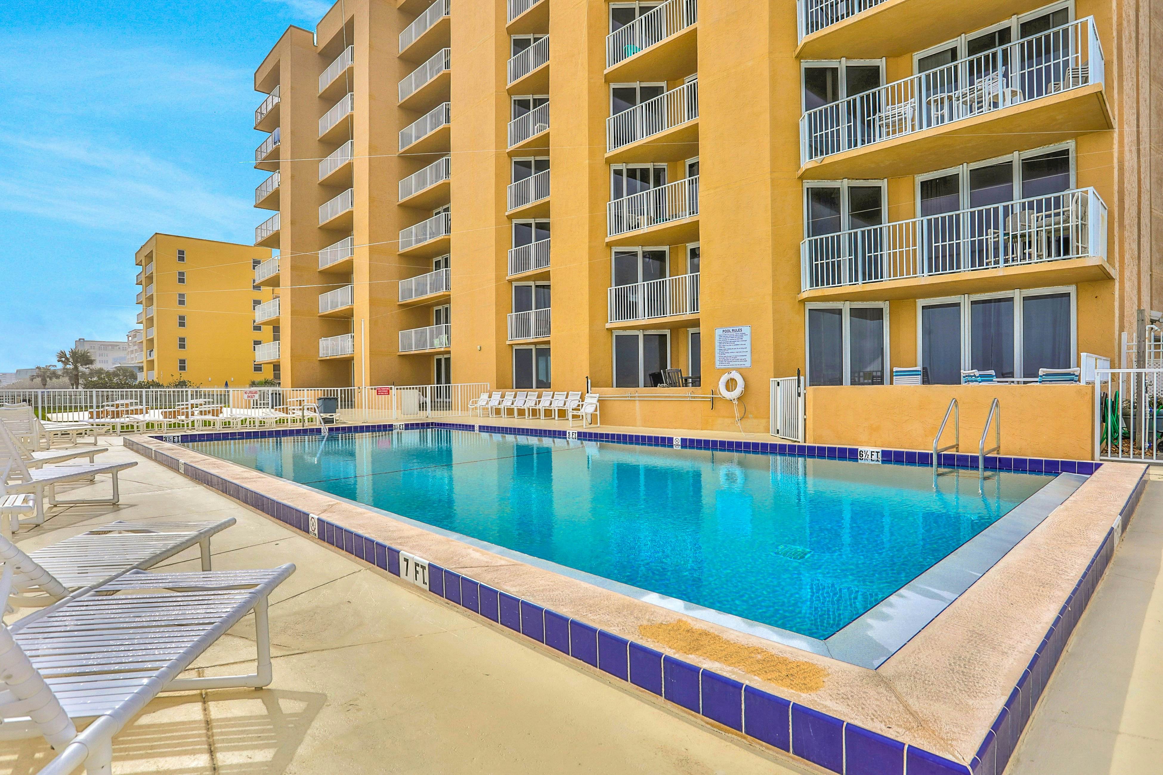 Oceania Beach Club 204