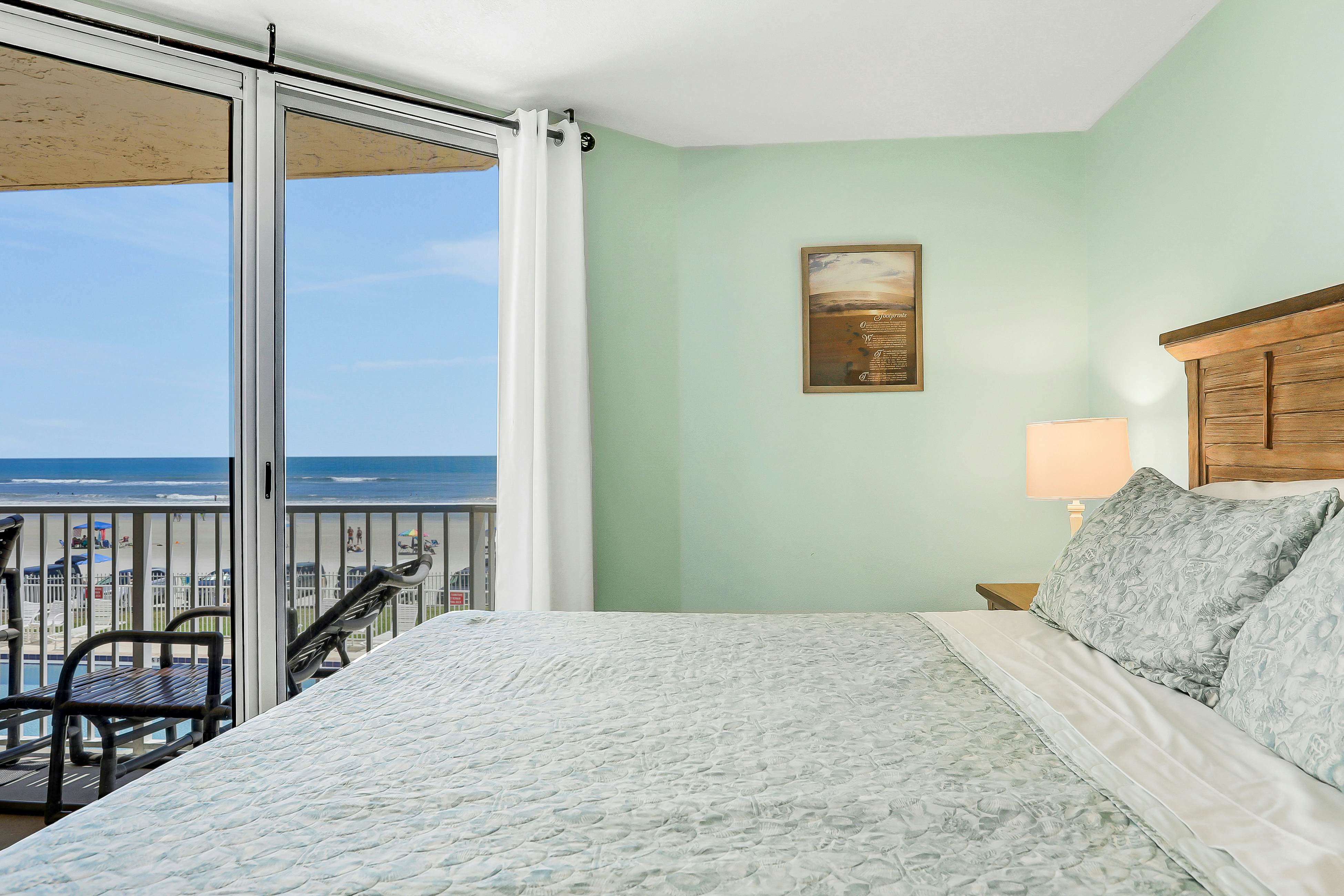 Oceania Beach Club 204