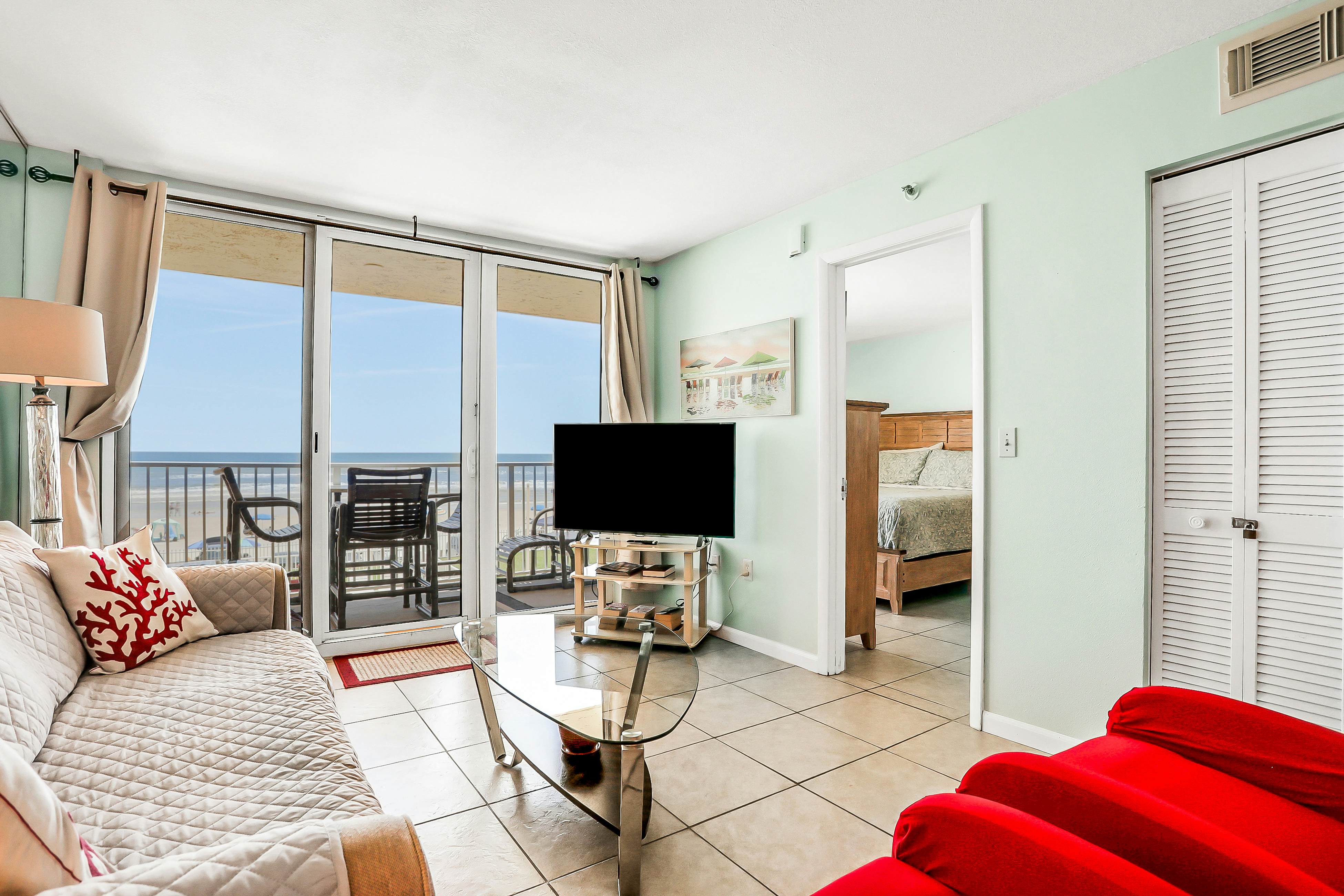 Oceania Beach Club 204