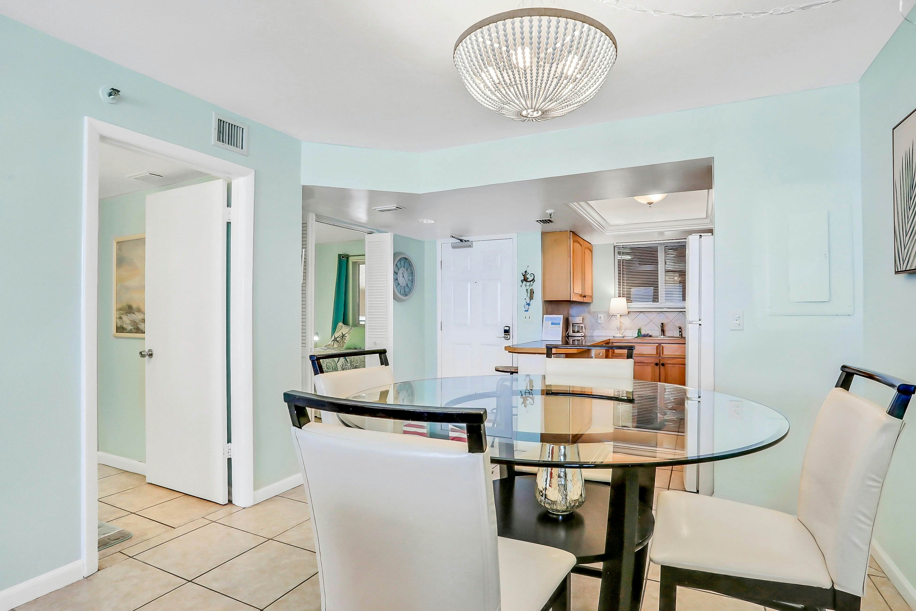 Oceania Beach Club 204