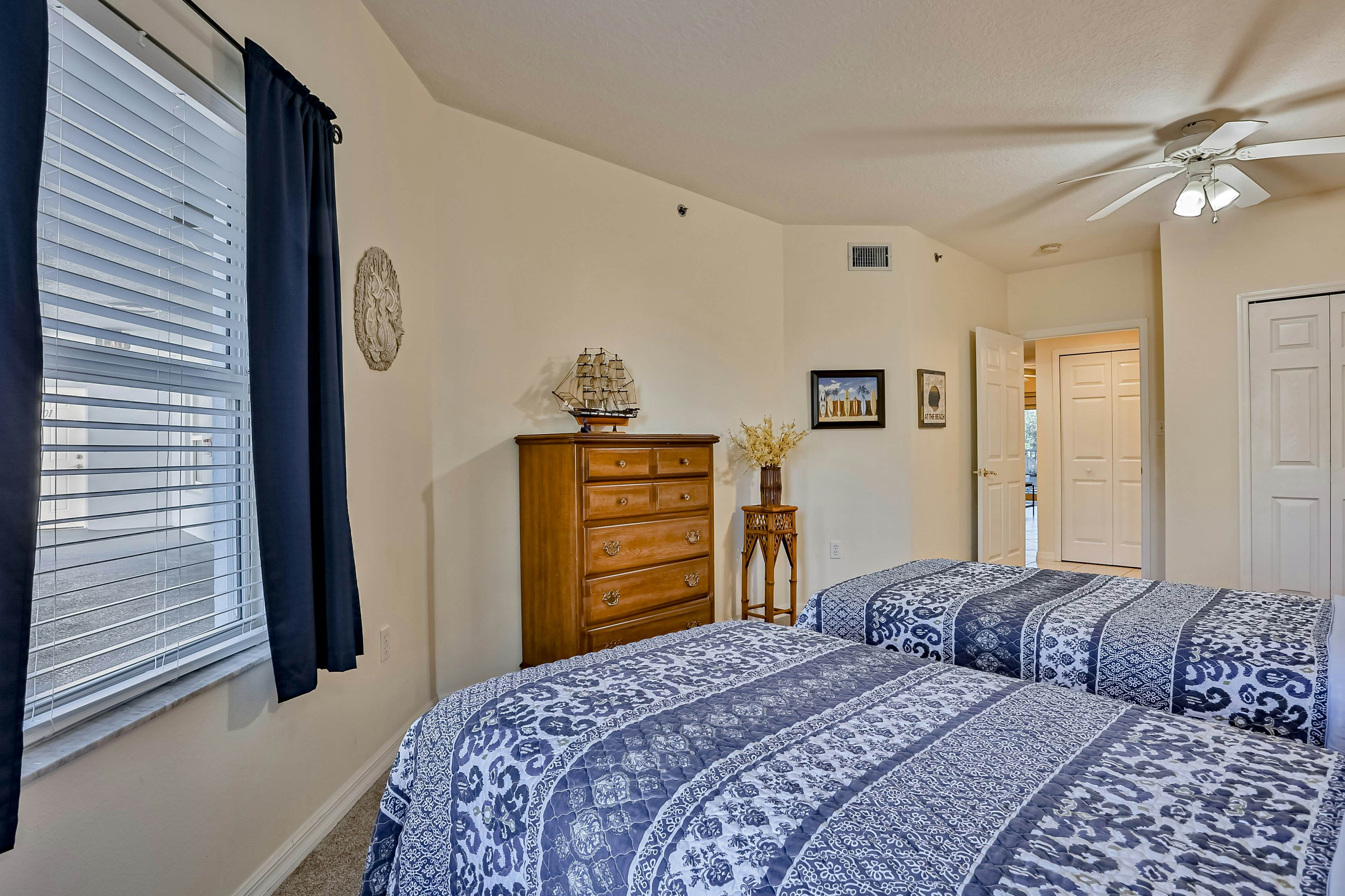 Oceanwalk 5-203 - Winding Waterways