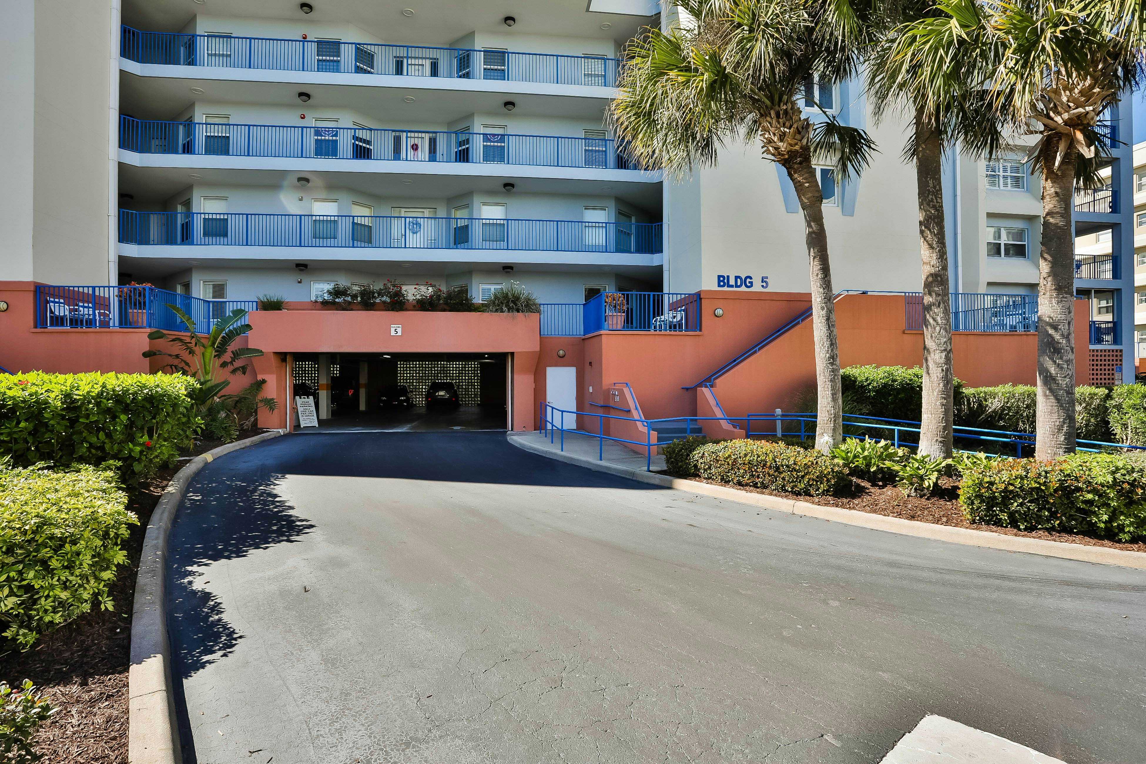 Oceanwalk 5-203 - Winding Waterways