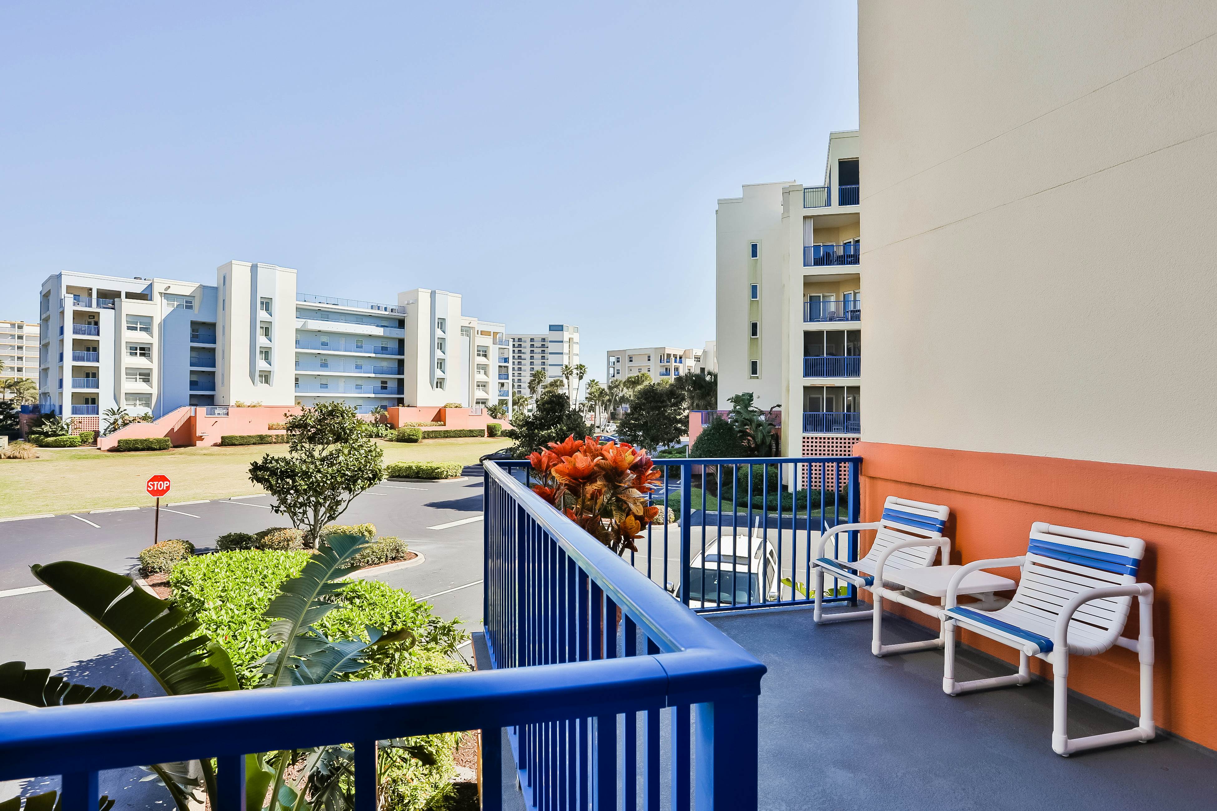 Oceanwalk 5-203 - Winding Waterways