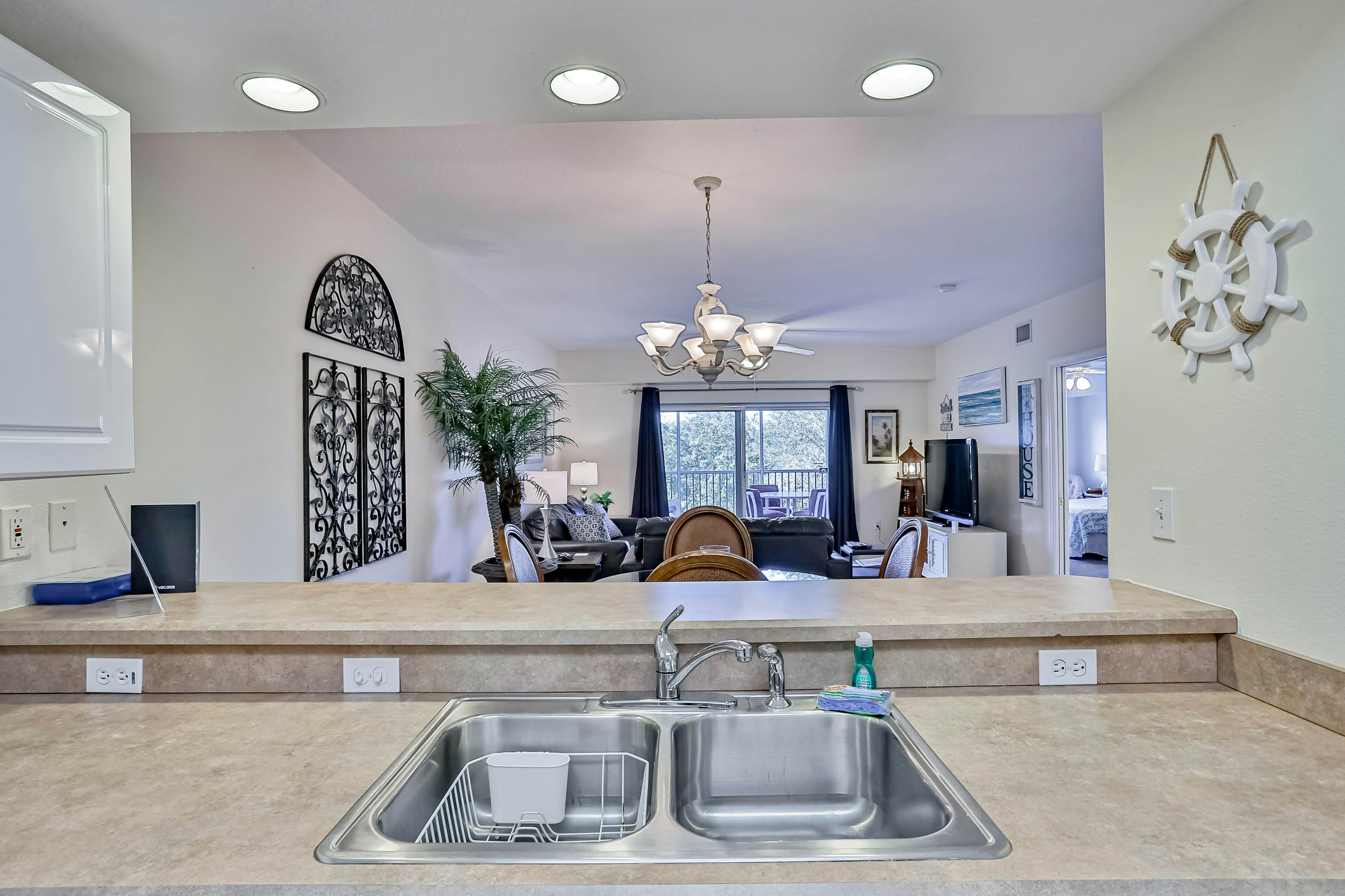 Oceanwalk 5-203 - Winding Waterways