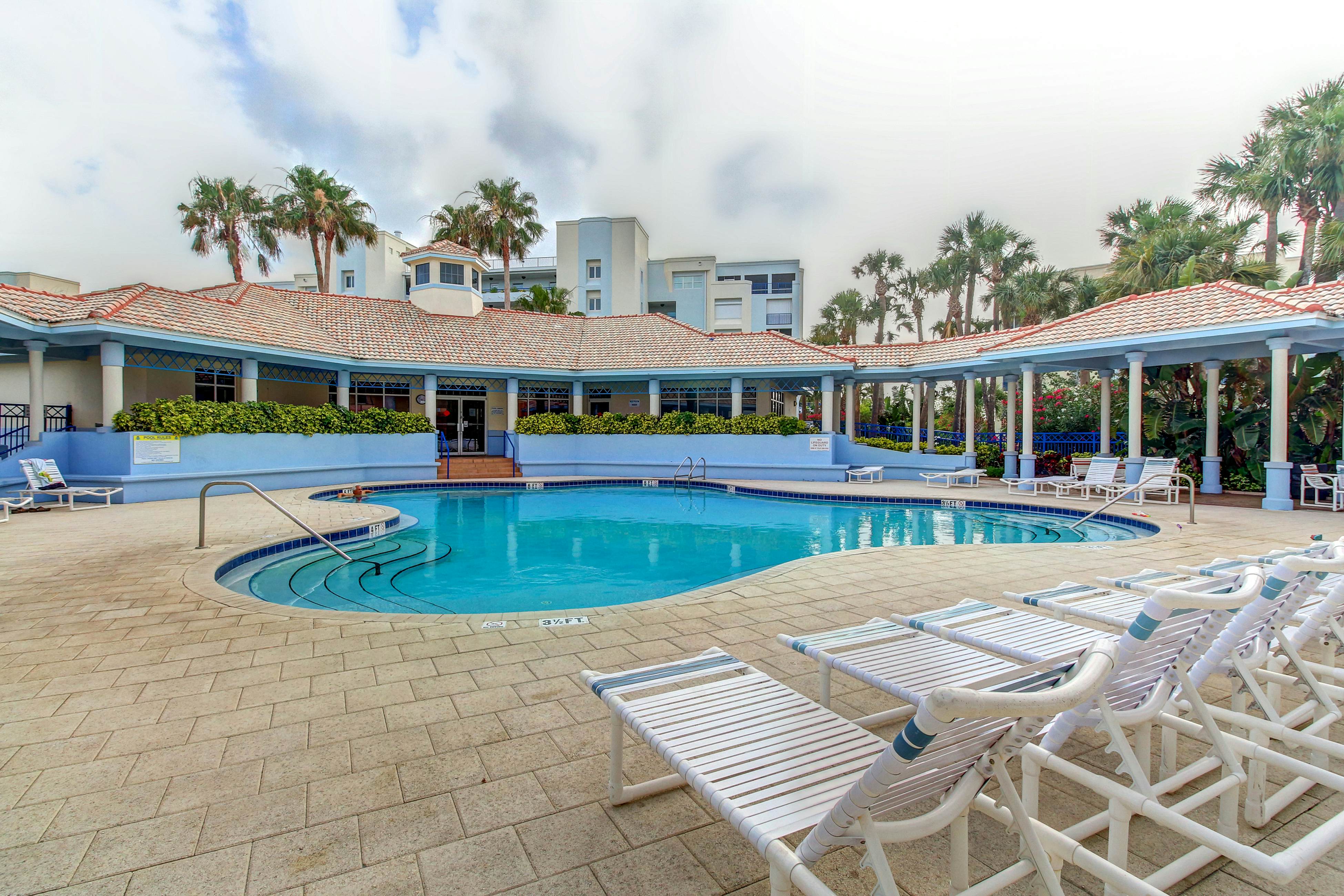 Oceanwalk 5-203 - Winding Waterways