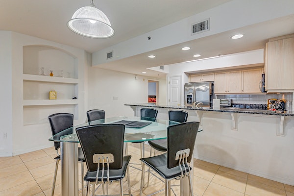 Oceanwalk 3BR Condo w/ Pool, Tennis & Balcony Across from Beach