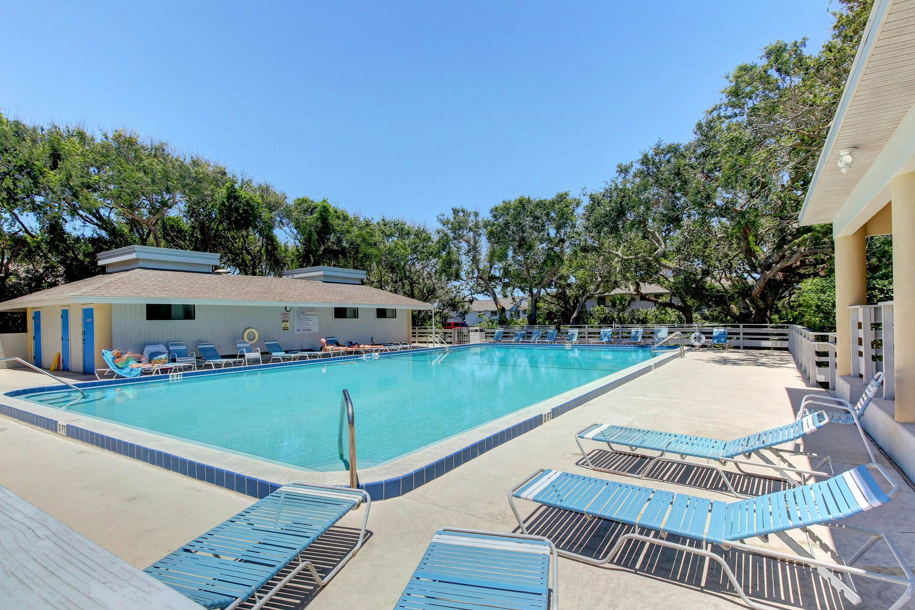 Sea Woods Condo 131 - Coastal Hide Away