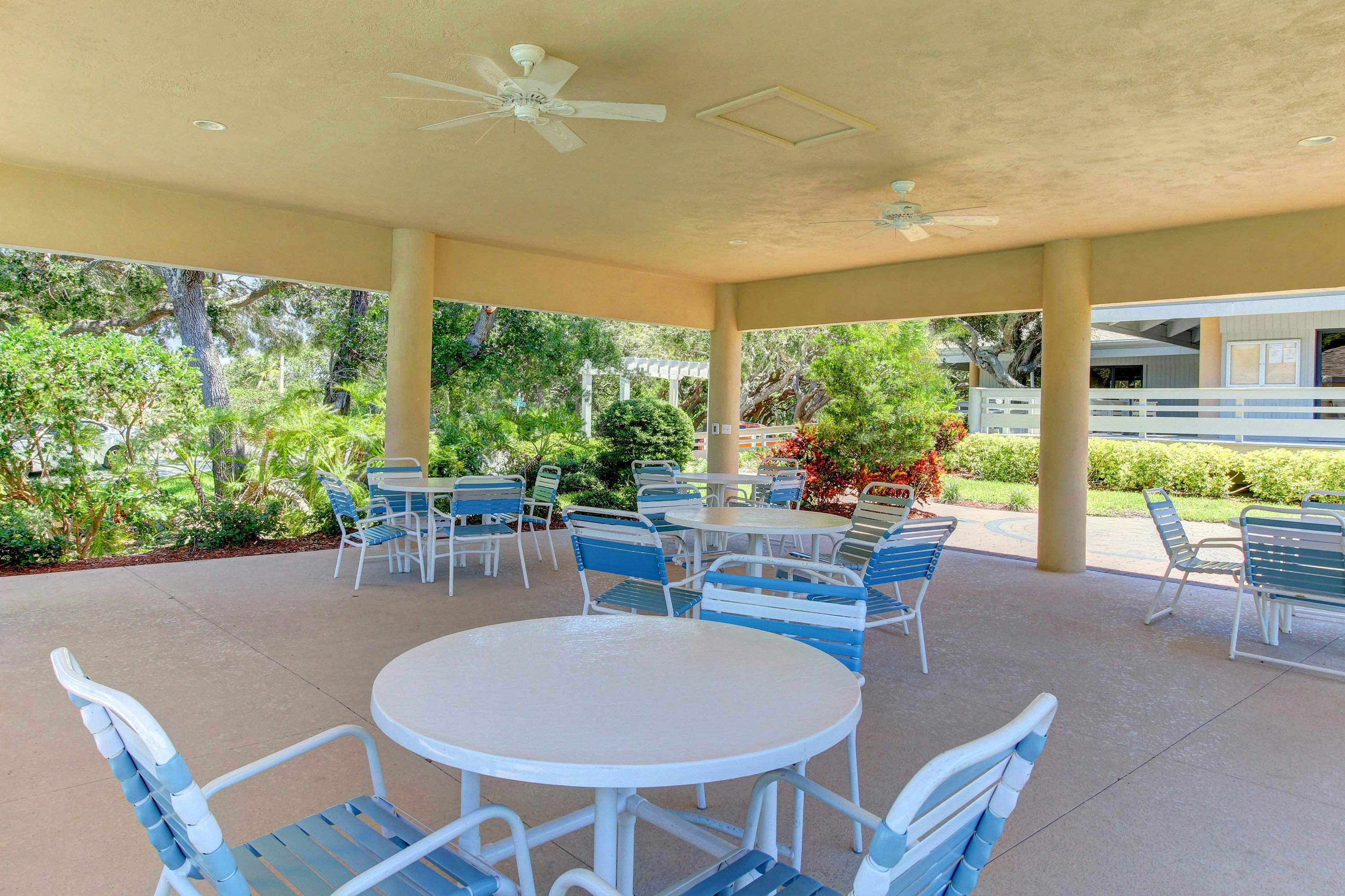 Sea Woods Condo 131 - Coastal Hide Away