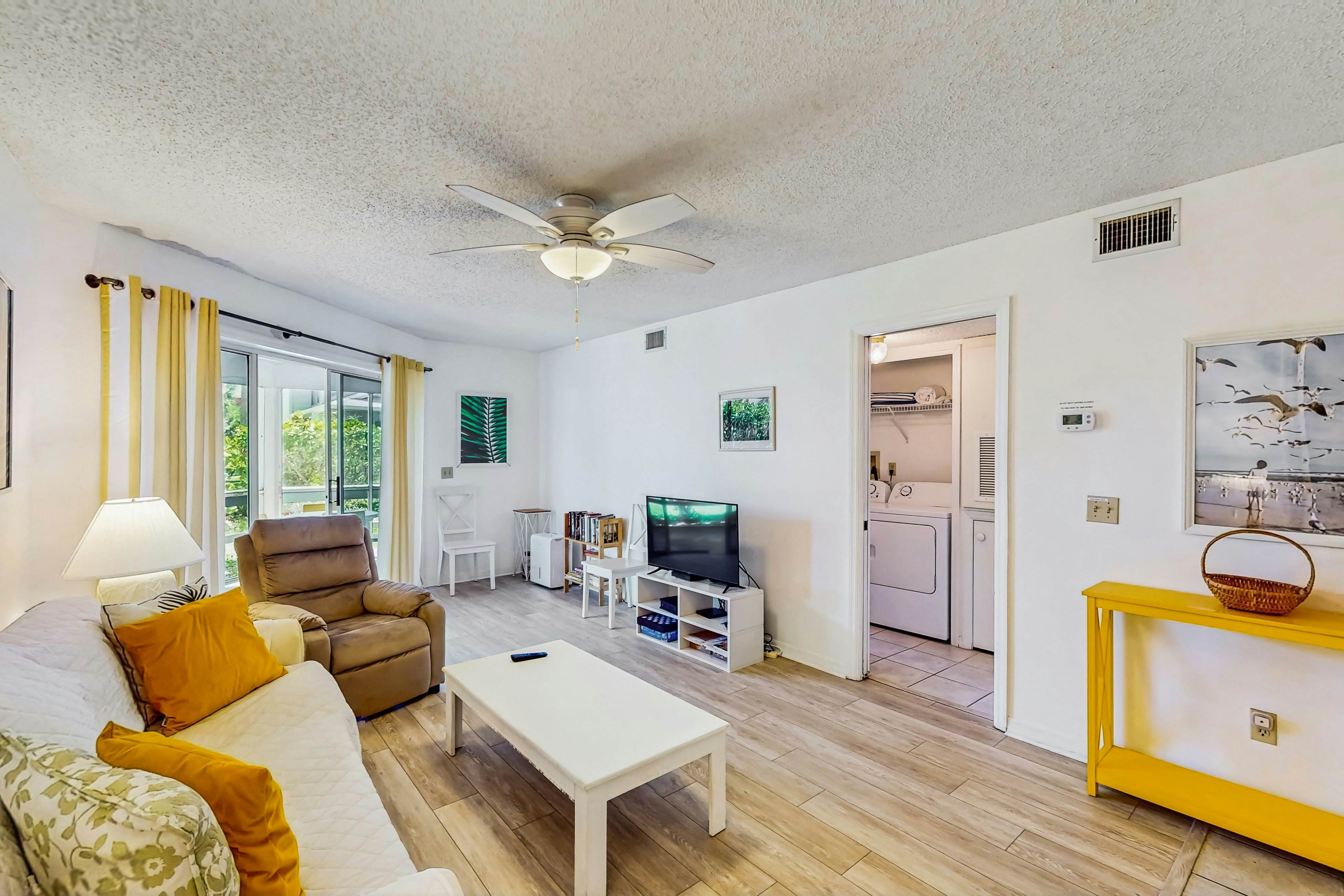 Sea Woods Condo 131 - Coastal Hide Away
