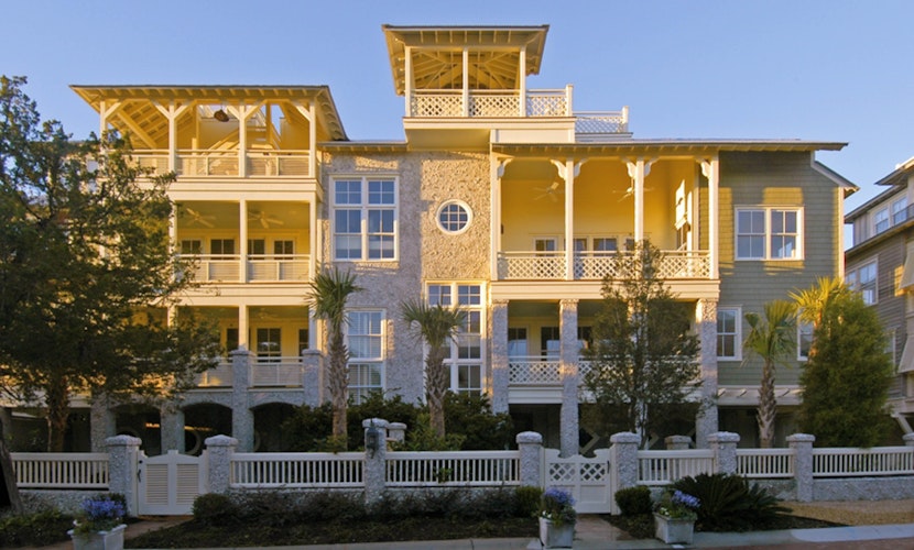 Beach cottage with private pool & spa, ocean views, & shared pool access