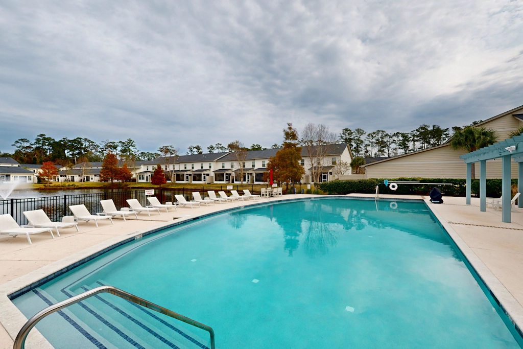 Mariner's Landing 602