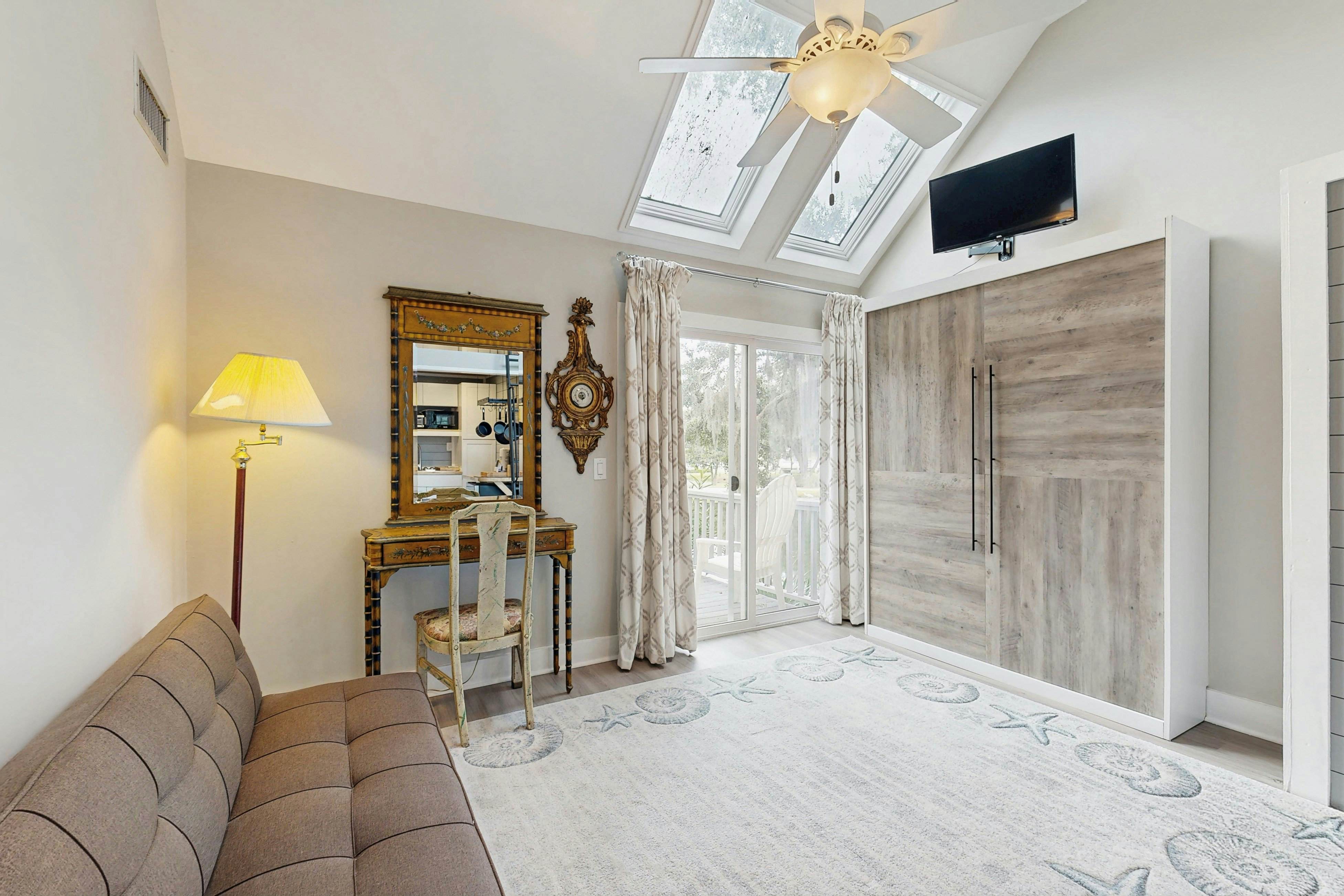 669 N Golf Villas (Unit A)