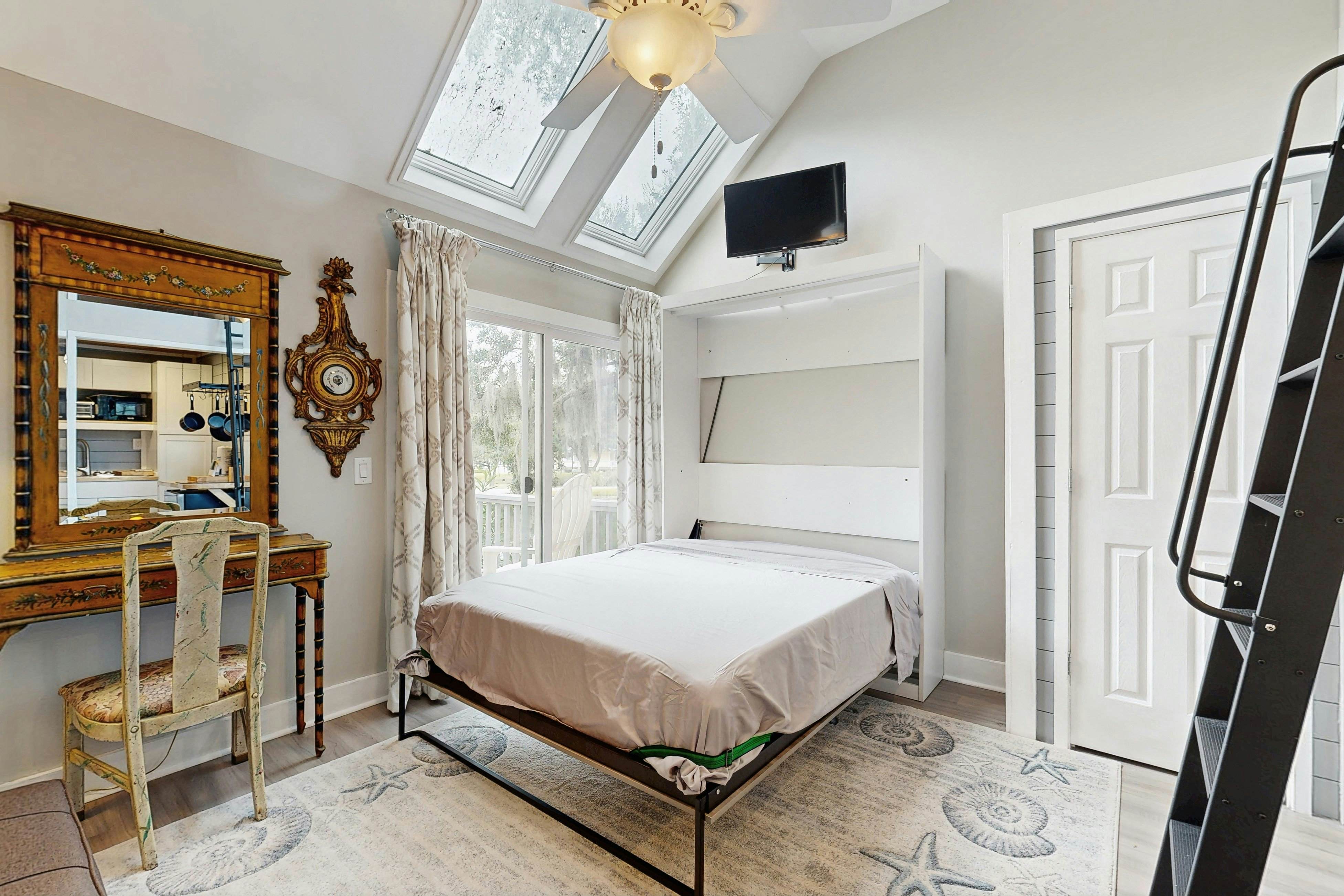 669 N Golf Villas (Unit A)