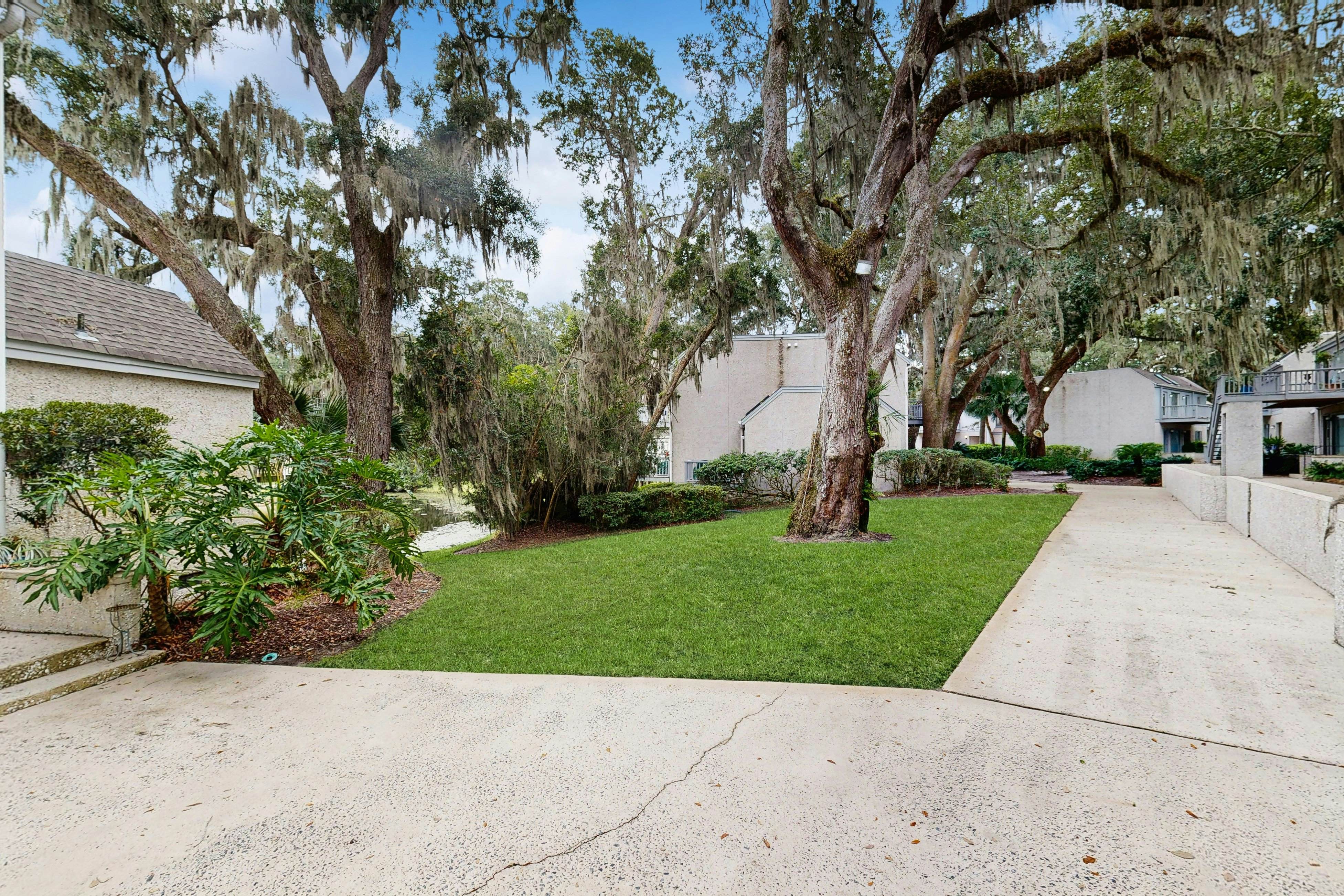 669 N Golf Villas (Unit A)