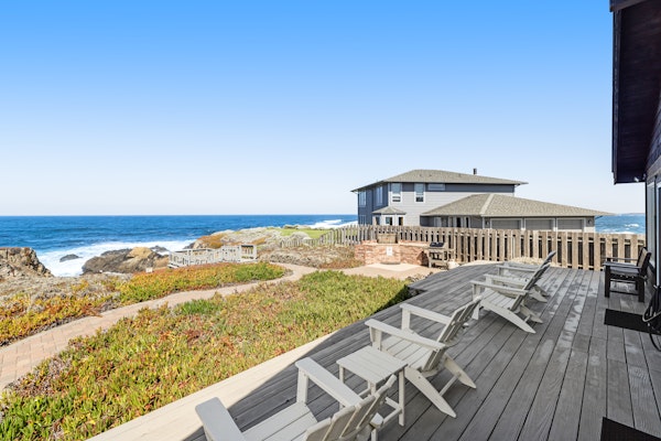 Oceanfront Sanctuary - Private Cove, Deck, Grill