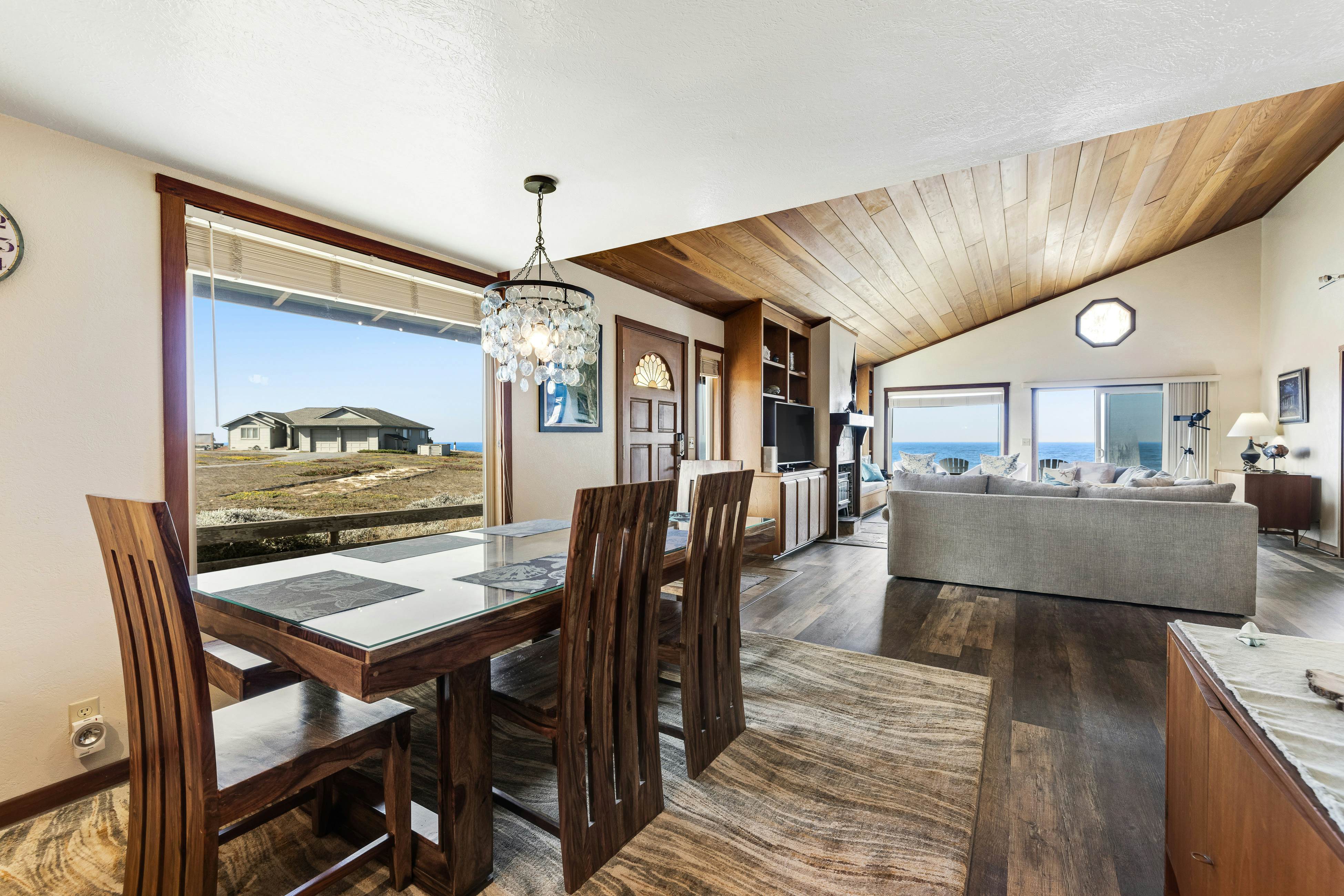 Waterfront Home: Panoramic Views & Private Cove