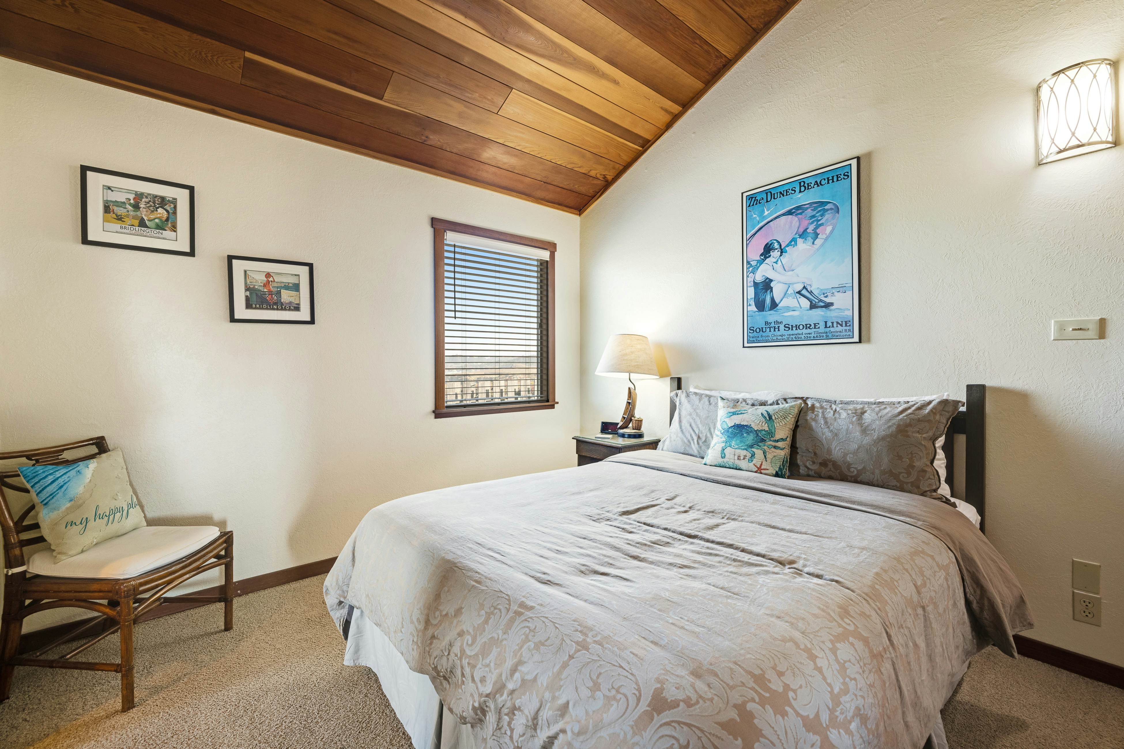 Waterfront Home: Panoramic Views & Private Cove