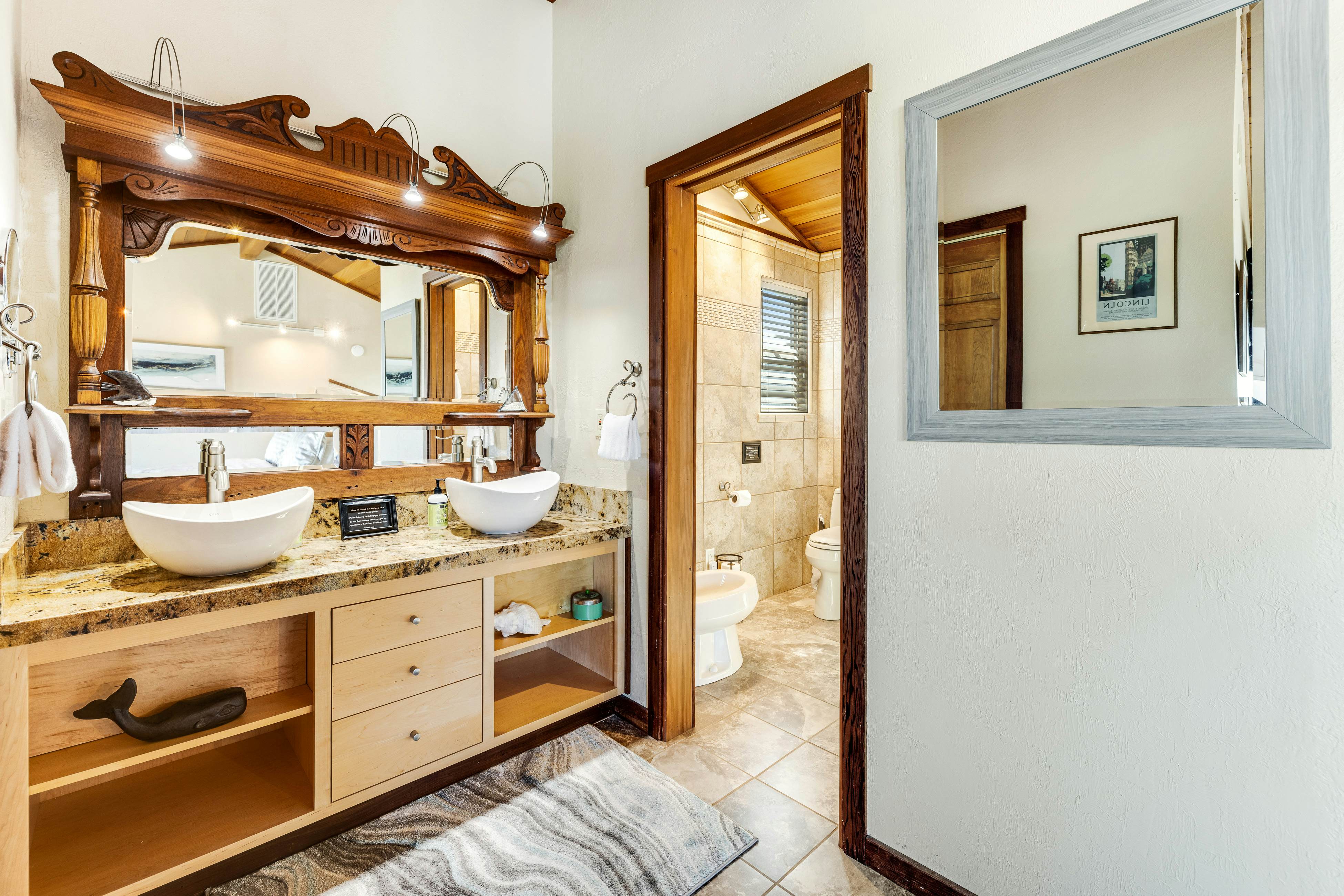 Waterfront Home: Panoramic Views & Private Cove