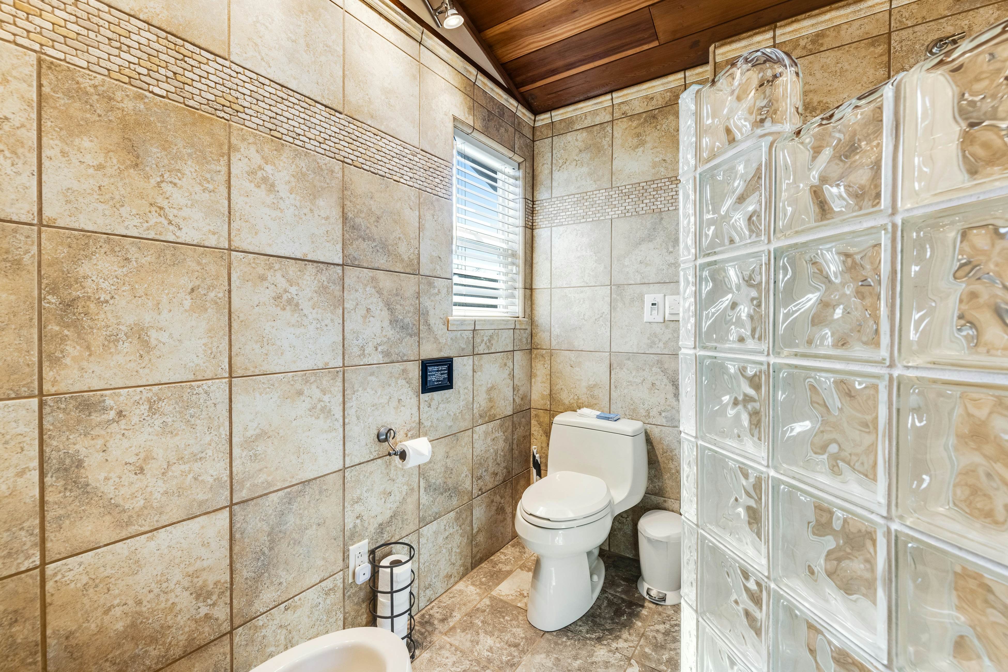 Waterfront Home: Panoramic Views & Private Cove