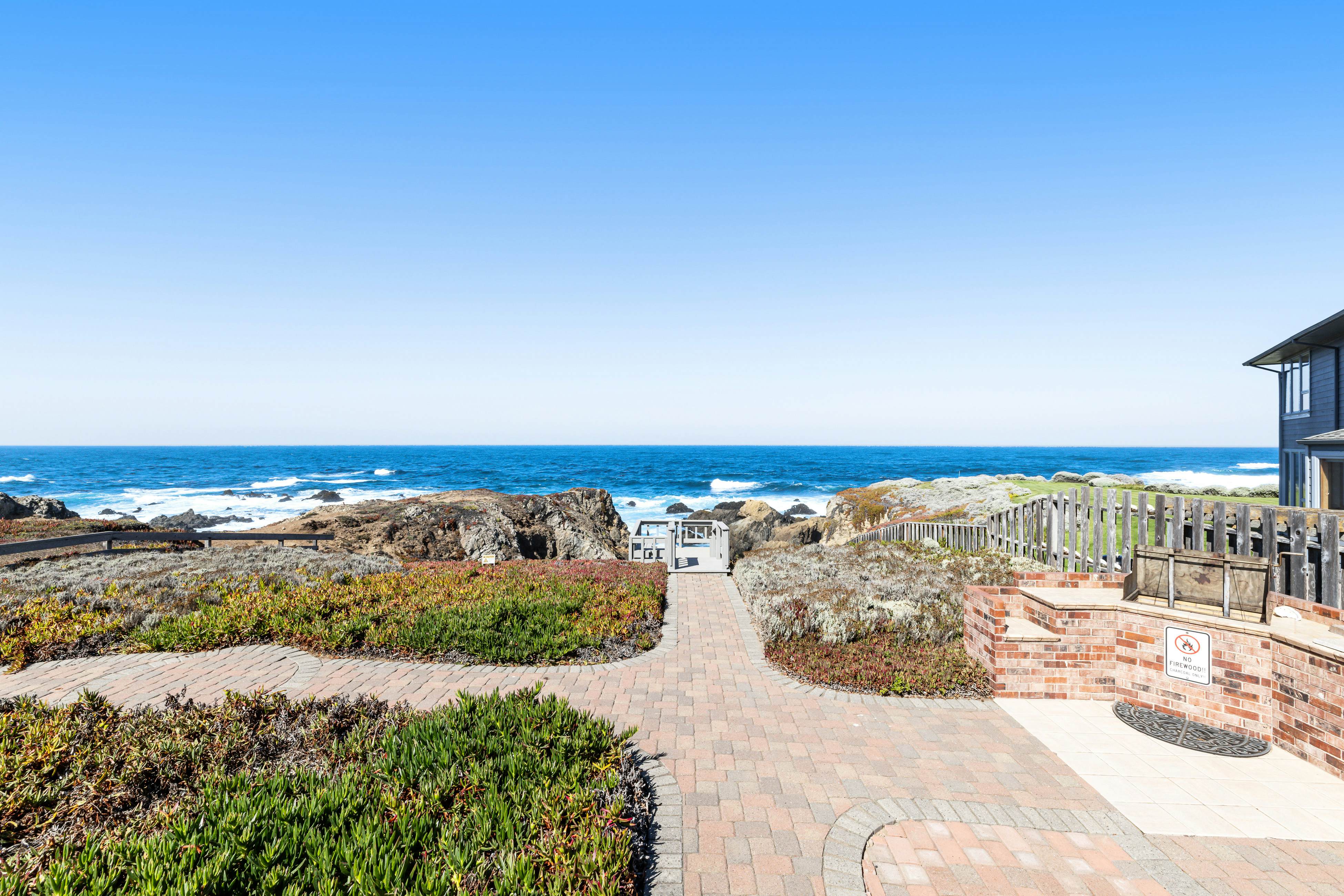 Waterfront Home: Panoramic Views & Private Cove