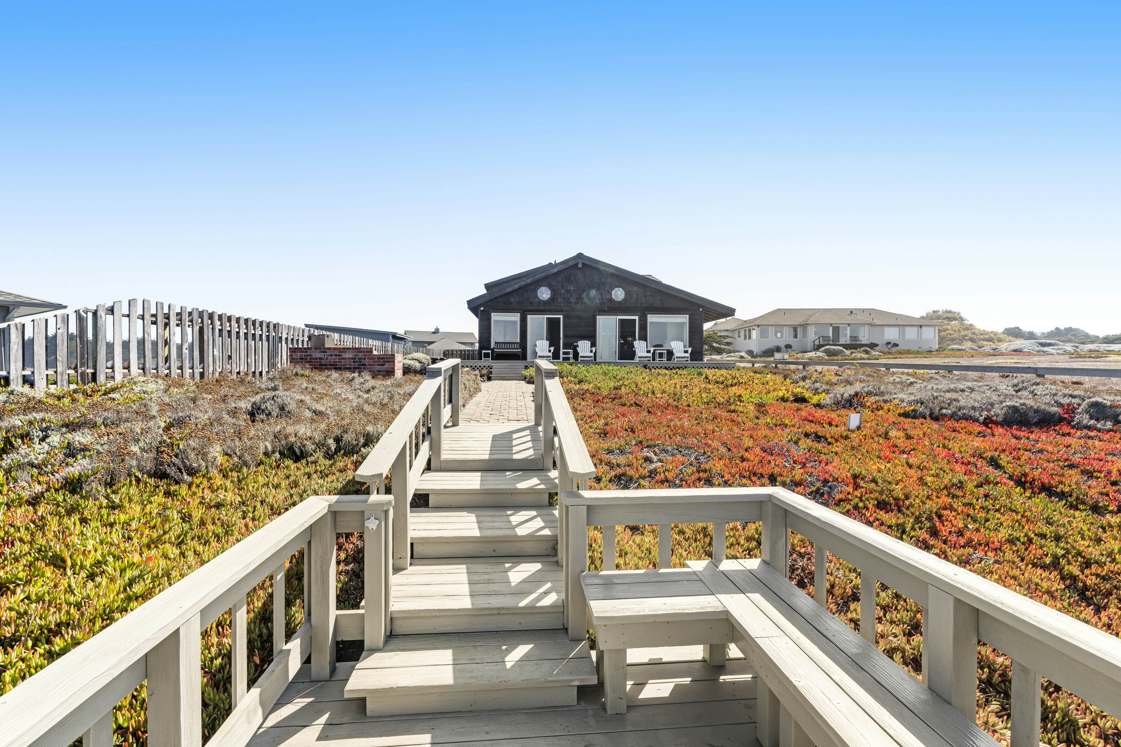 Waterfront Home: Panoramic Views & Private Cove