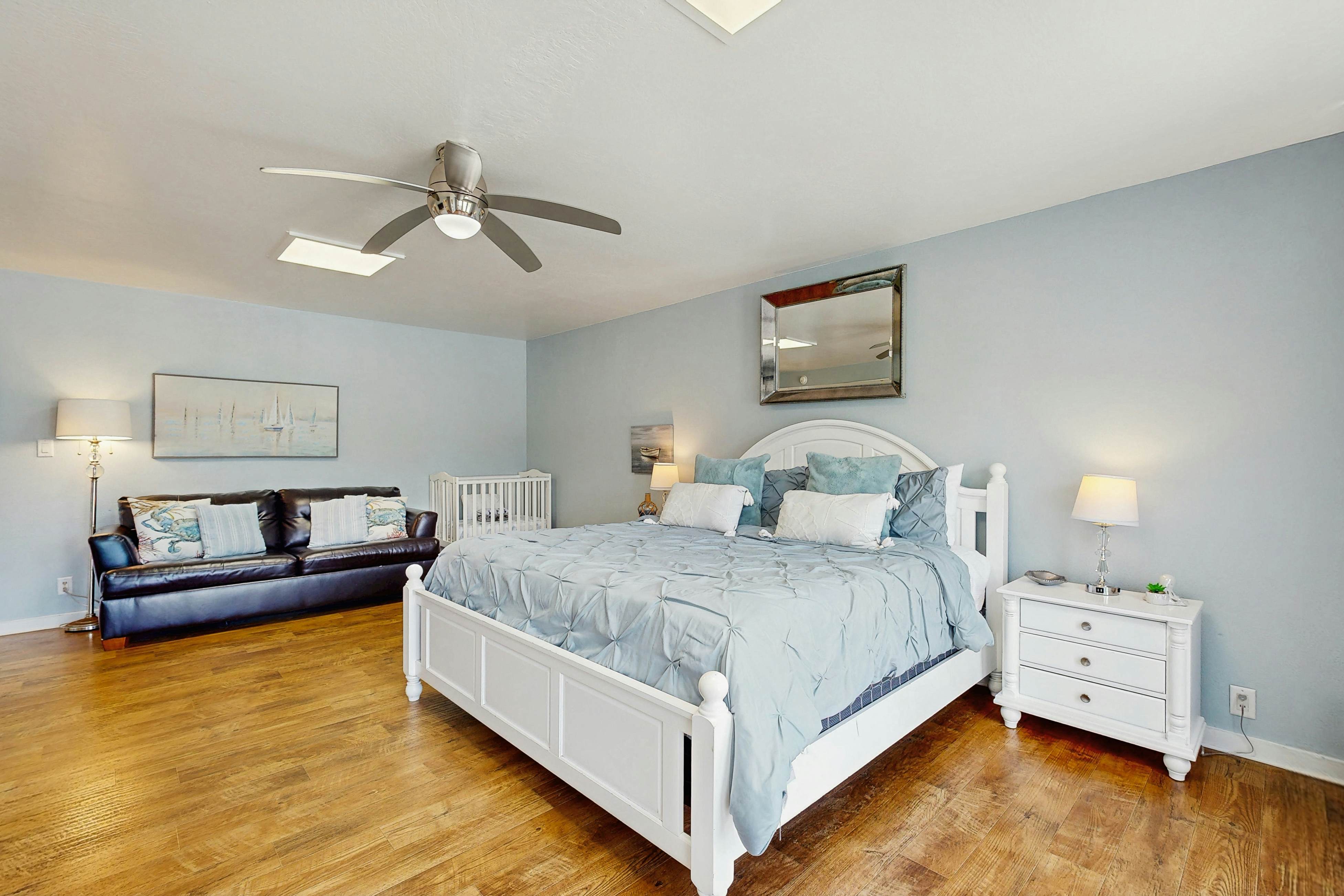 Oceanfront Home with Hot Tub, Beach Access, Deck