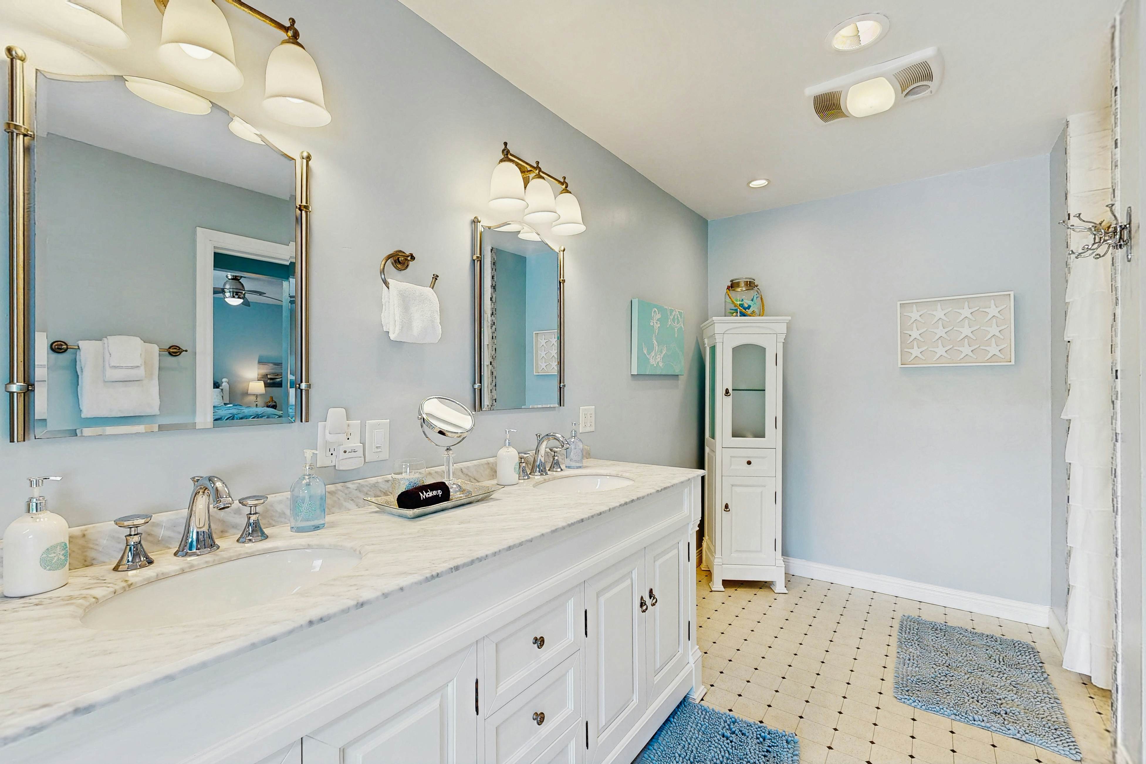 Oceanfront Home with Hot Tub, Beach Access, Deck