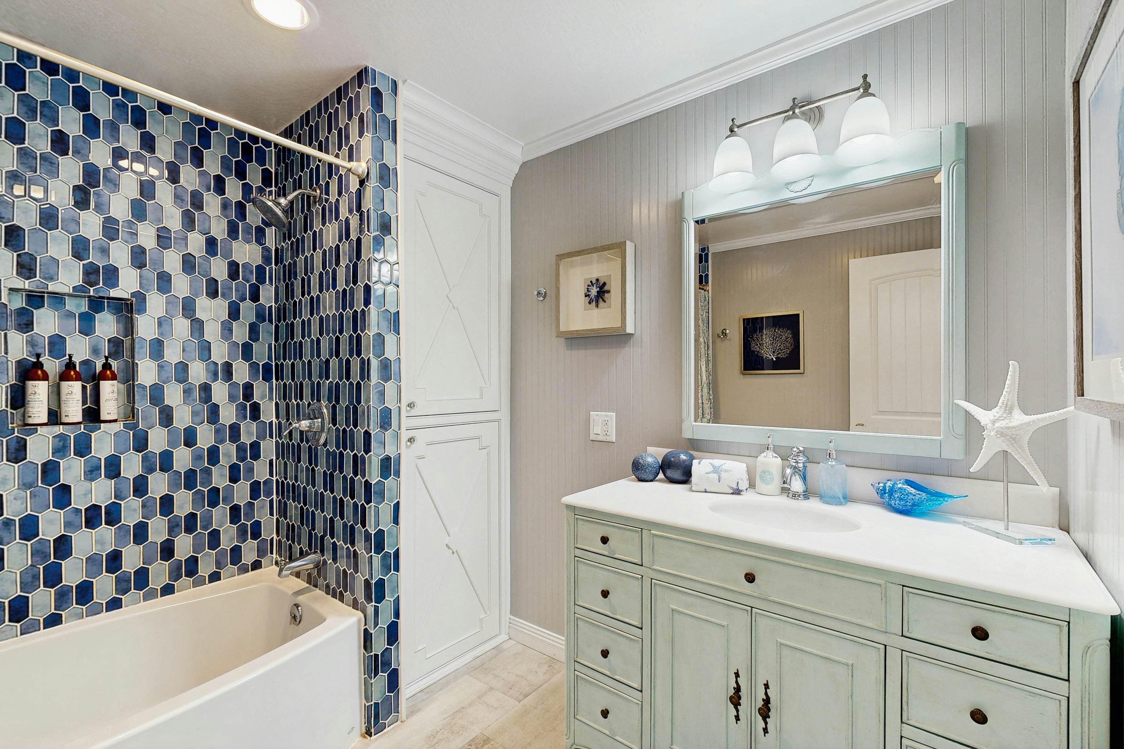 Oceanfront Home with Hot Tub, Beach Access, Deck