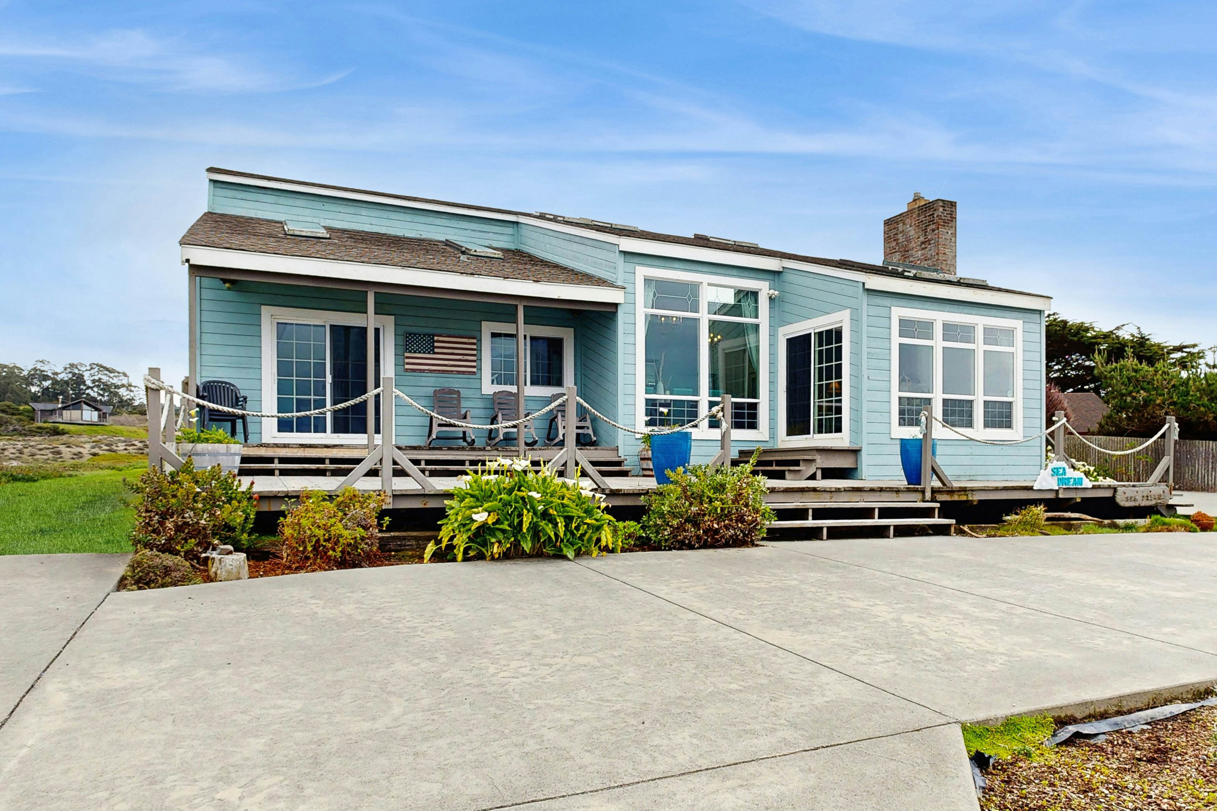 Oceanfront Home with Hot Tub, Beach Access, Deck