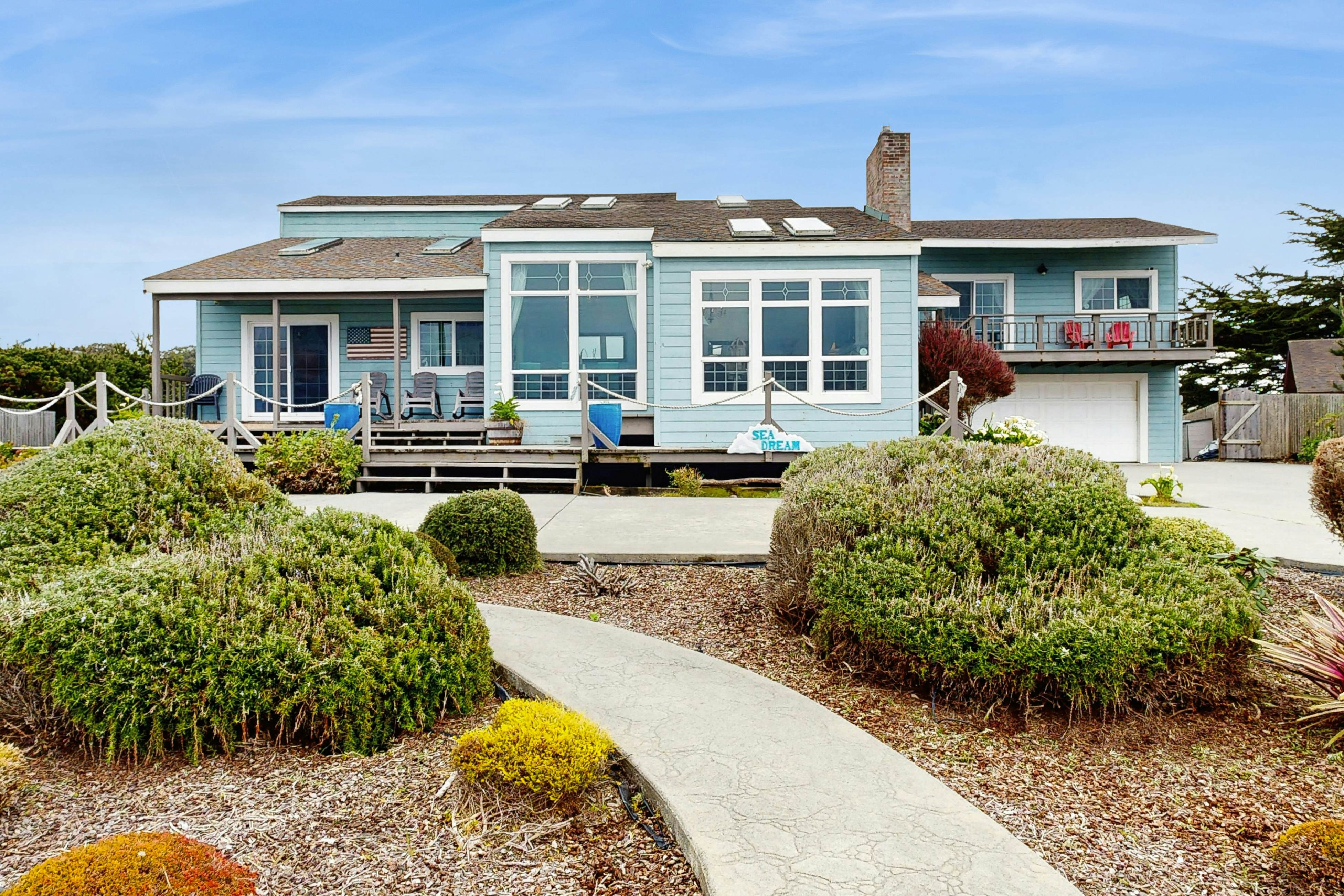 Oceanfront Home with Hot Tub, Beach Access, Deck
