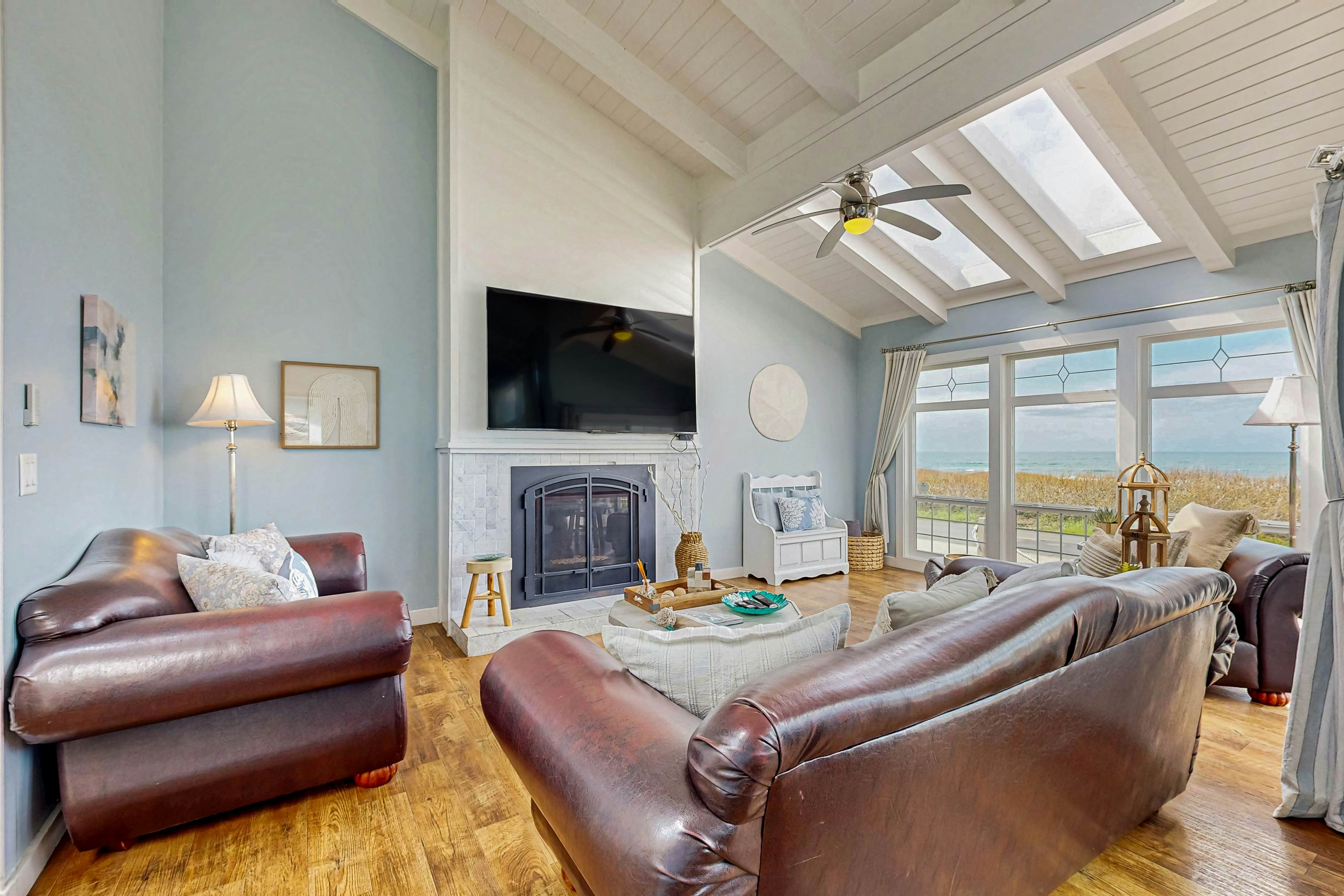 Oceanfront Home with guesthouse & beach access