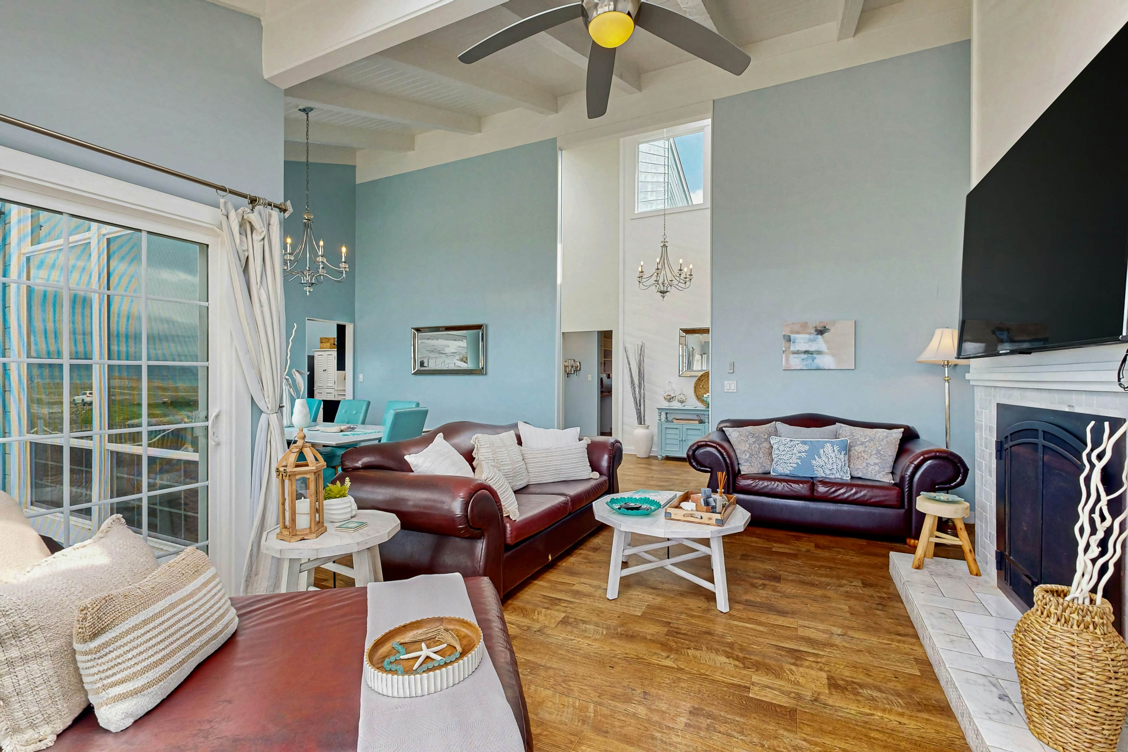 Oceanfront Home with guesthouse & beach access